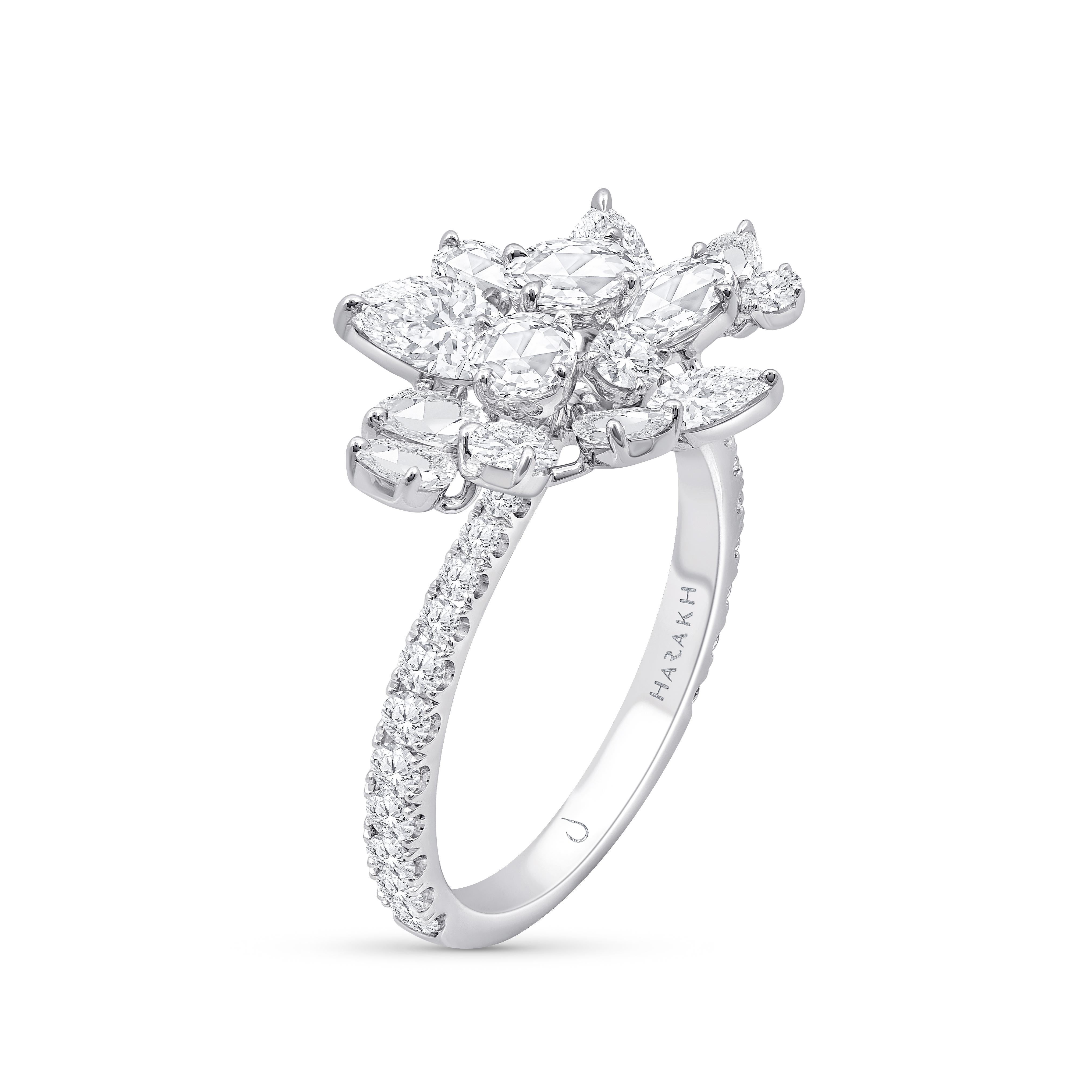 Inspiriert von der Freude an einem rauschenden Wasserfall ist dieser exquisite und elegante Ring aus der Collection'S Cascade mit 3 Diamanten im Birnenschliff, 27 Diamanten im Brillantschliff, 1 ovalen Diamanten im Rosenschliff, 5 Birnen im