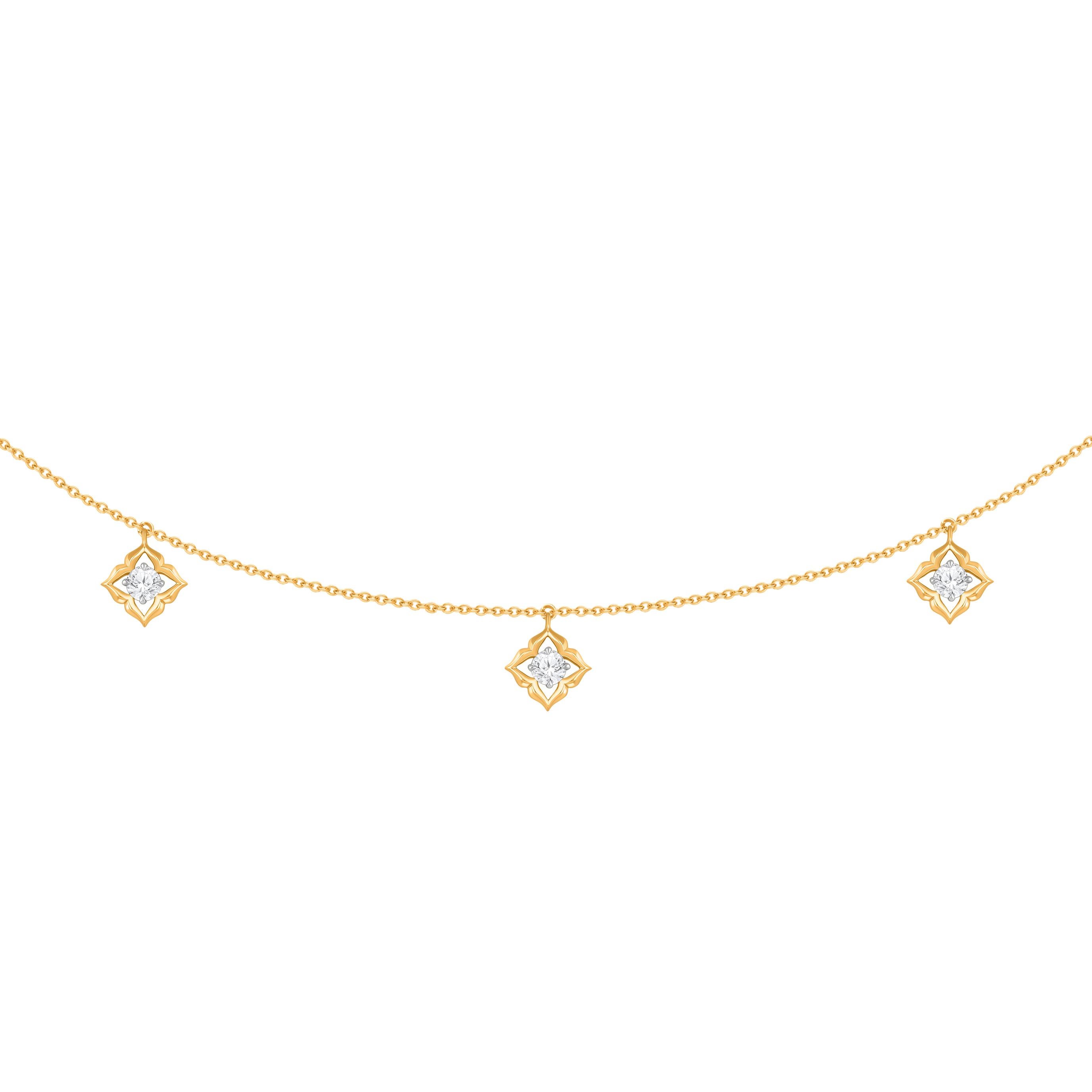 Inspiré par des symboles sacrés qui invoquent un sens de la divinité et de l'équilibre, ce collier Mandala est une expression étonnante d'élégance spirituelle. Réalisé en or jaune 18KT, le design rassemble un mélange harmonieux de diamants brillants