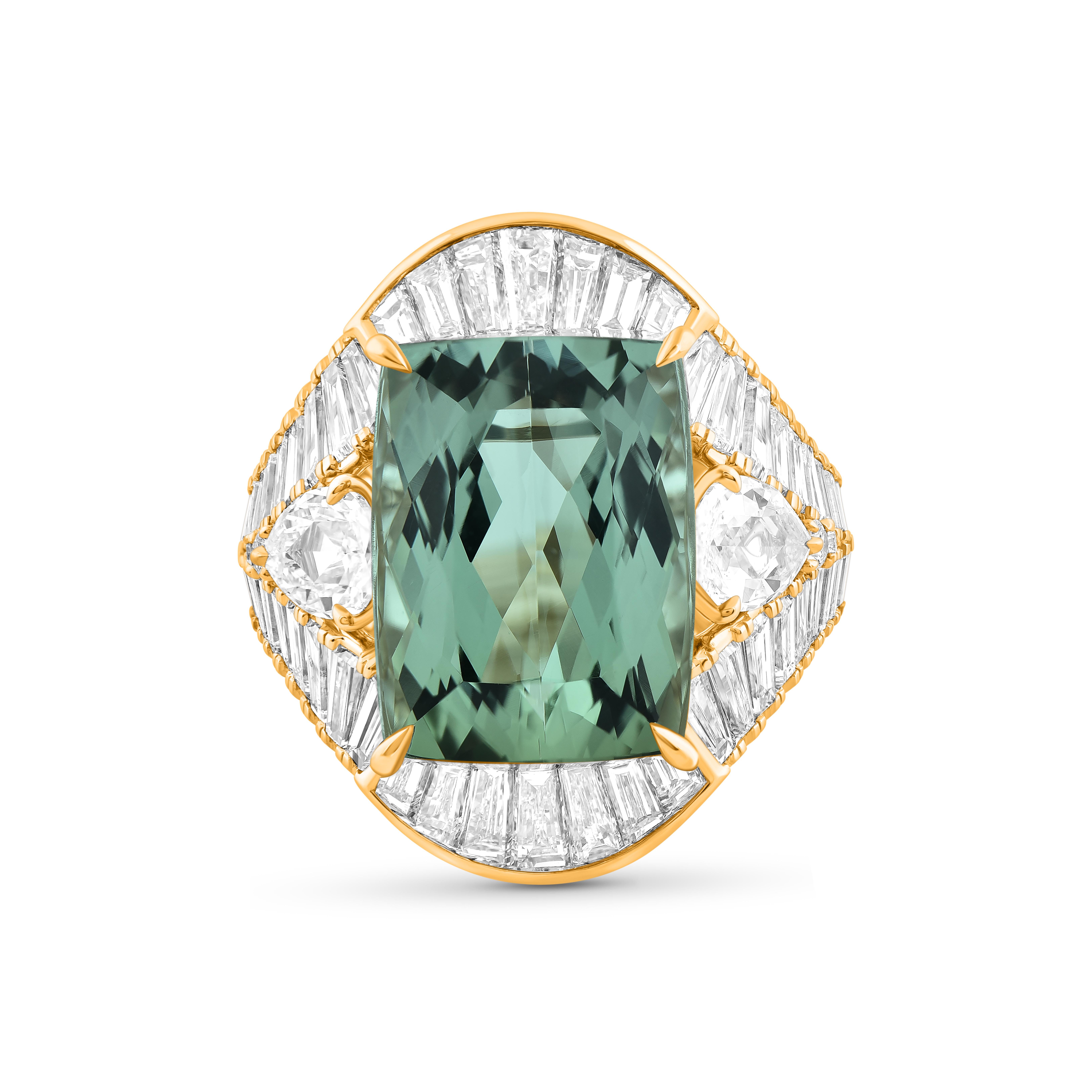 Ispirato al viaggio dei raggi solari che attraversano lo spazio e il tempo per illuminare il nostro mondo, questo anello è tempestato di diamanti naturali incolori, diamanti baguette e tormalina verde naturale.

Realizzato in oro bianco da 18