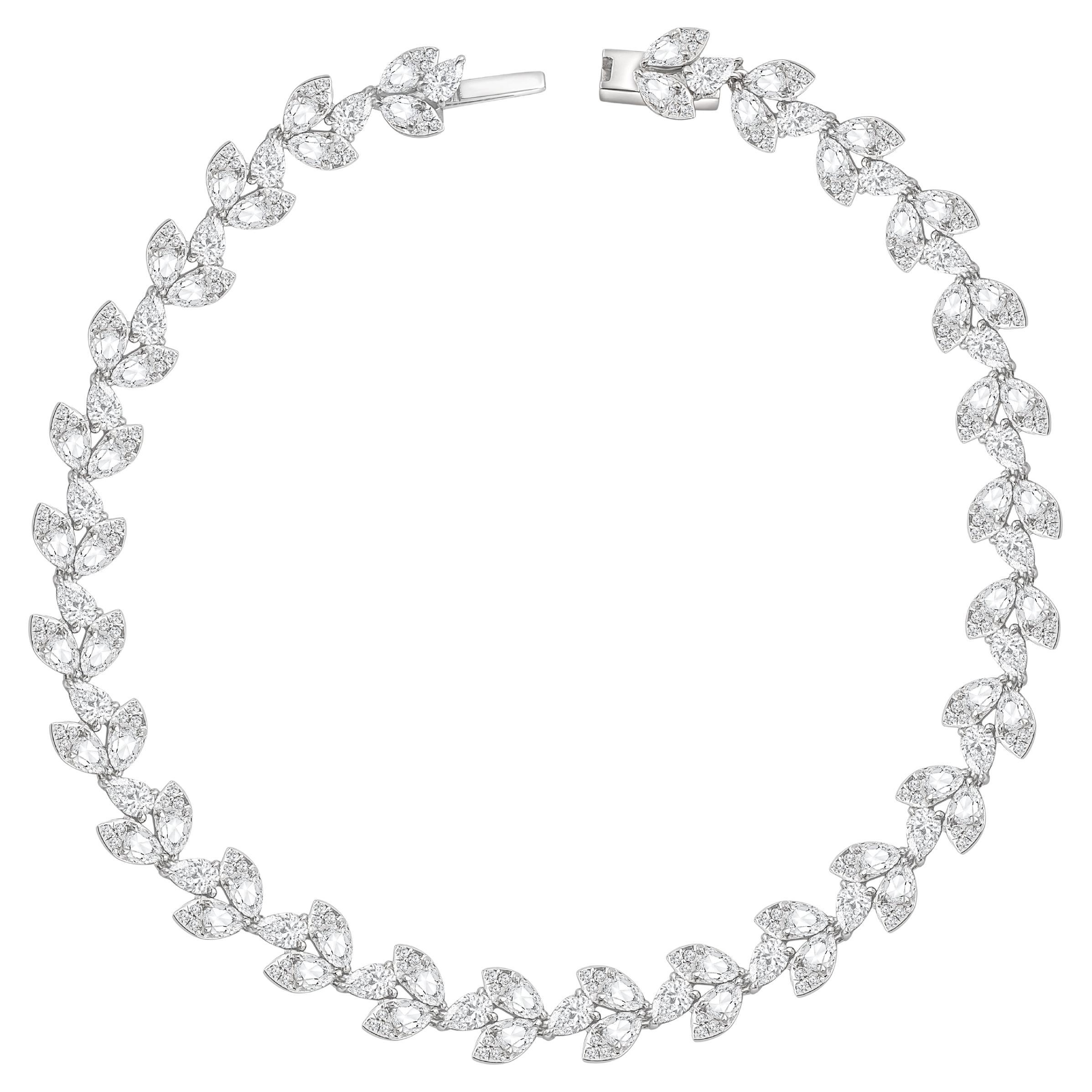 Bracciale Frangipani con diamanti incolori da 4 5/8 carati in oro bianco 18 carati di Harakh in vendita