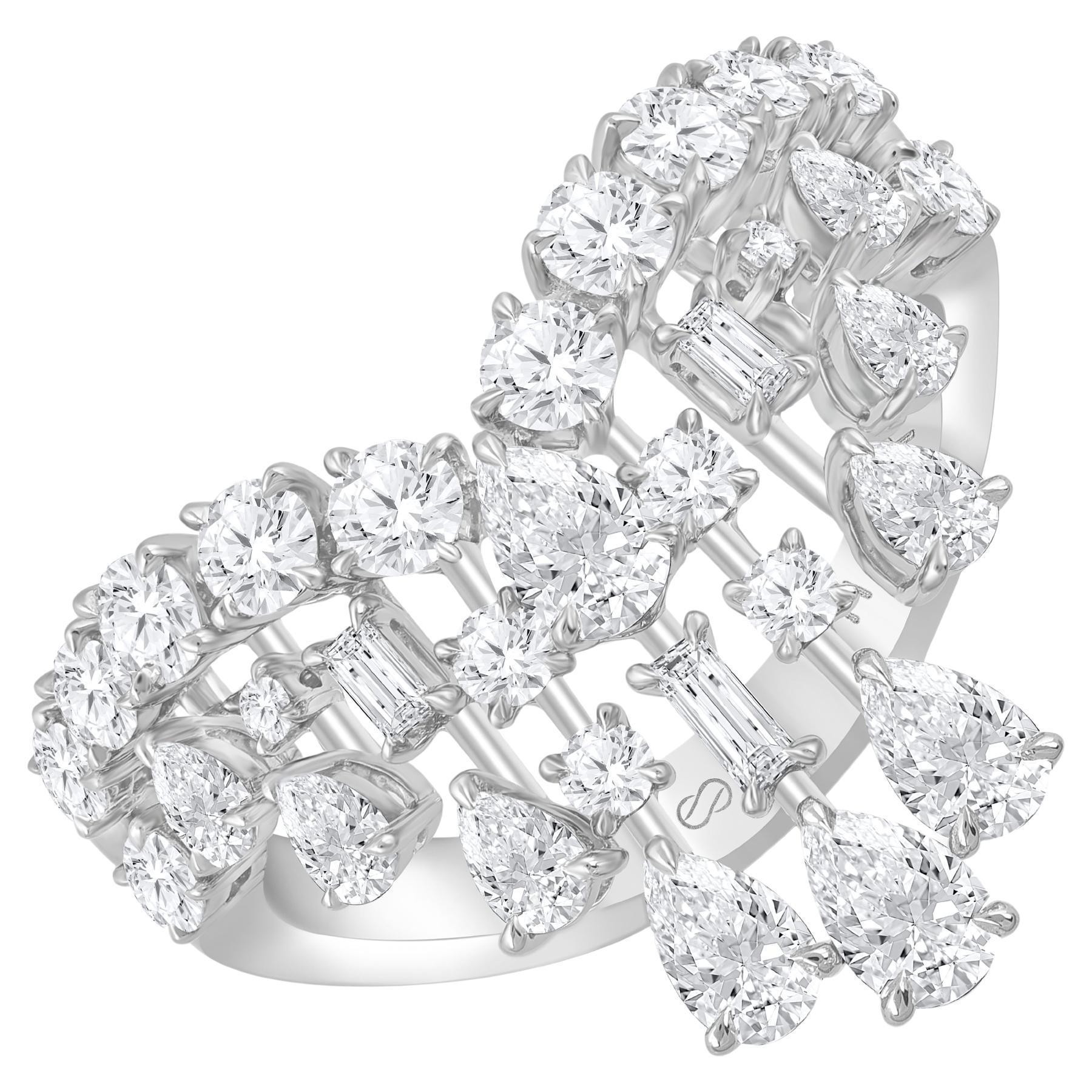 HARAKH Colorless Diamond 1 7/8 Carat Cluster Ring in 18KT White Gold For Sale