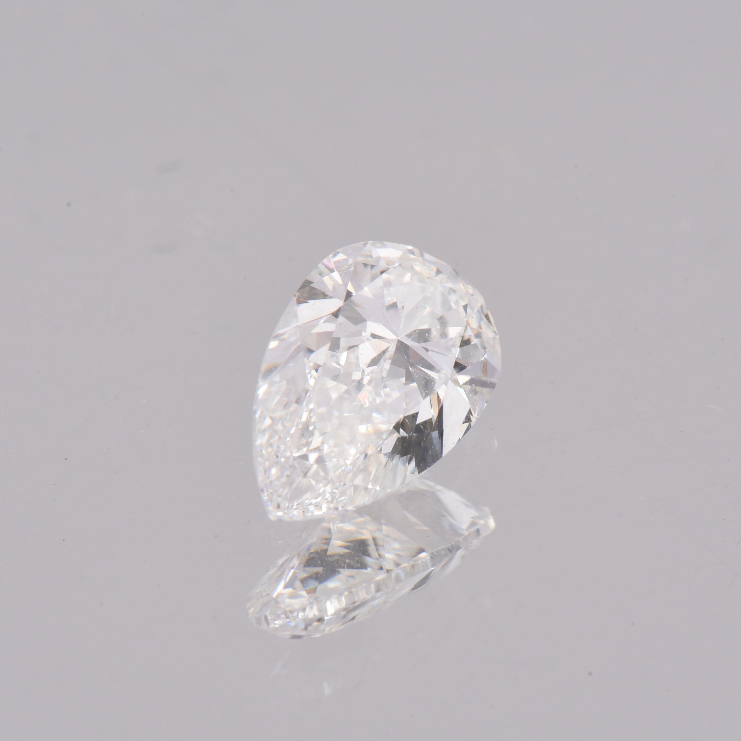 GIA certified, 0.70 carat colorless diamond – certified as F color, VS2 clarity by GIA, this diamond exhibits ideal brilliance, excellent polish and very good symmetry. Measuring 7.83 -4.85 x 2.88 mm, this diamond can be set into an engagement ring