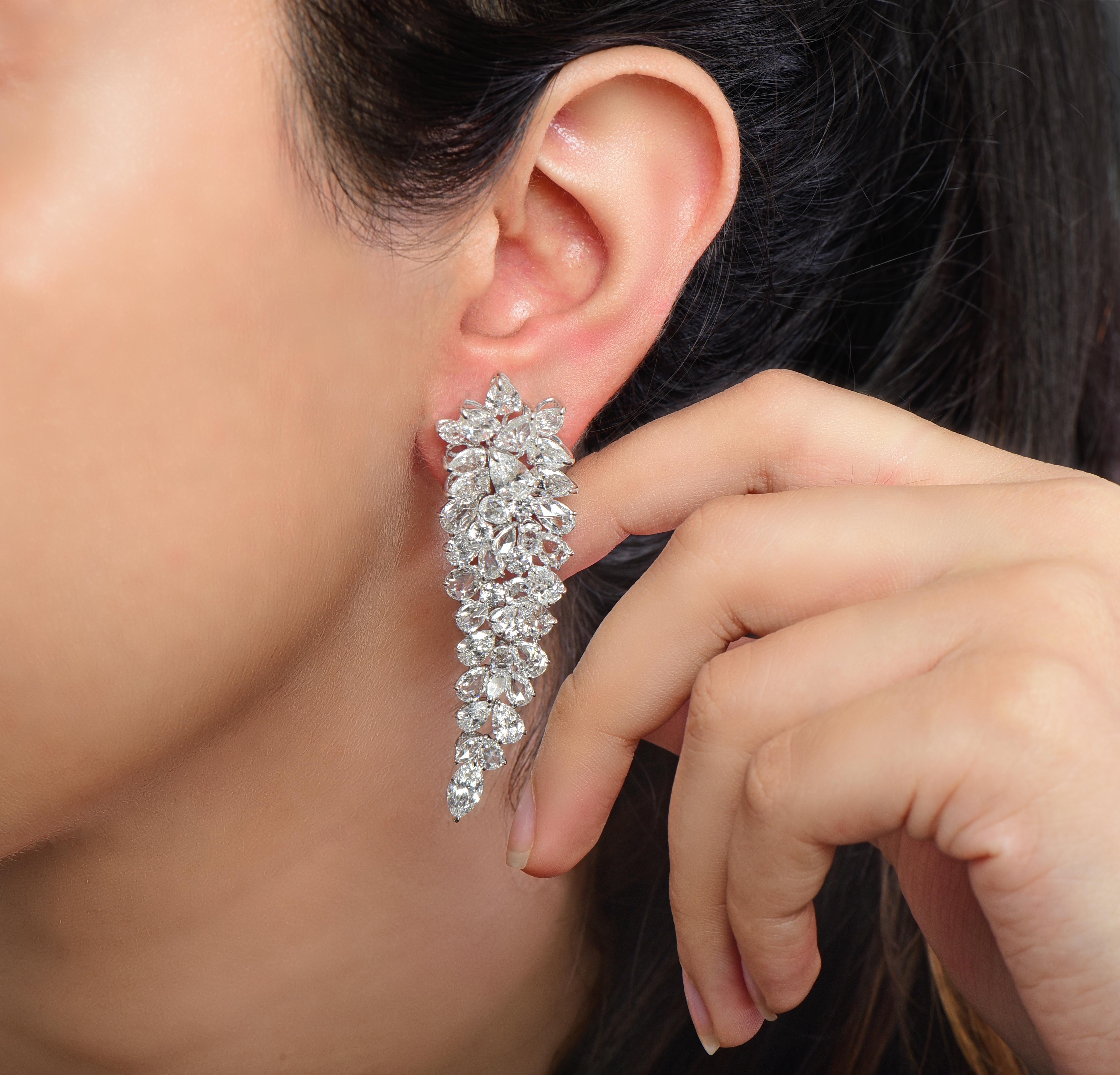 Harakh baumelnde Ohrringe mit GIA-zertifiziertem 18 Karat Brillanten und Diamanten im Rosenschliff (Rundschliff) im Angebot