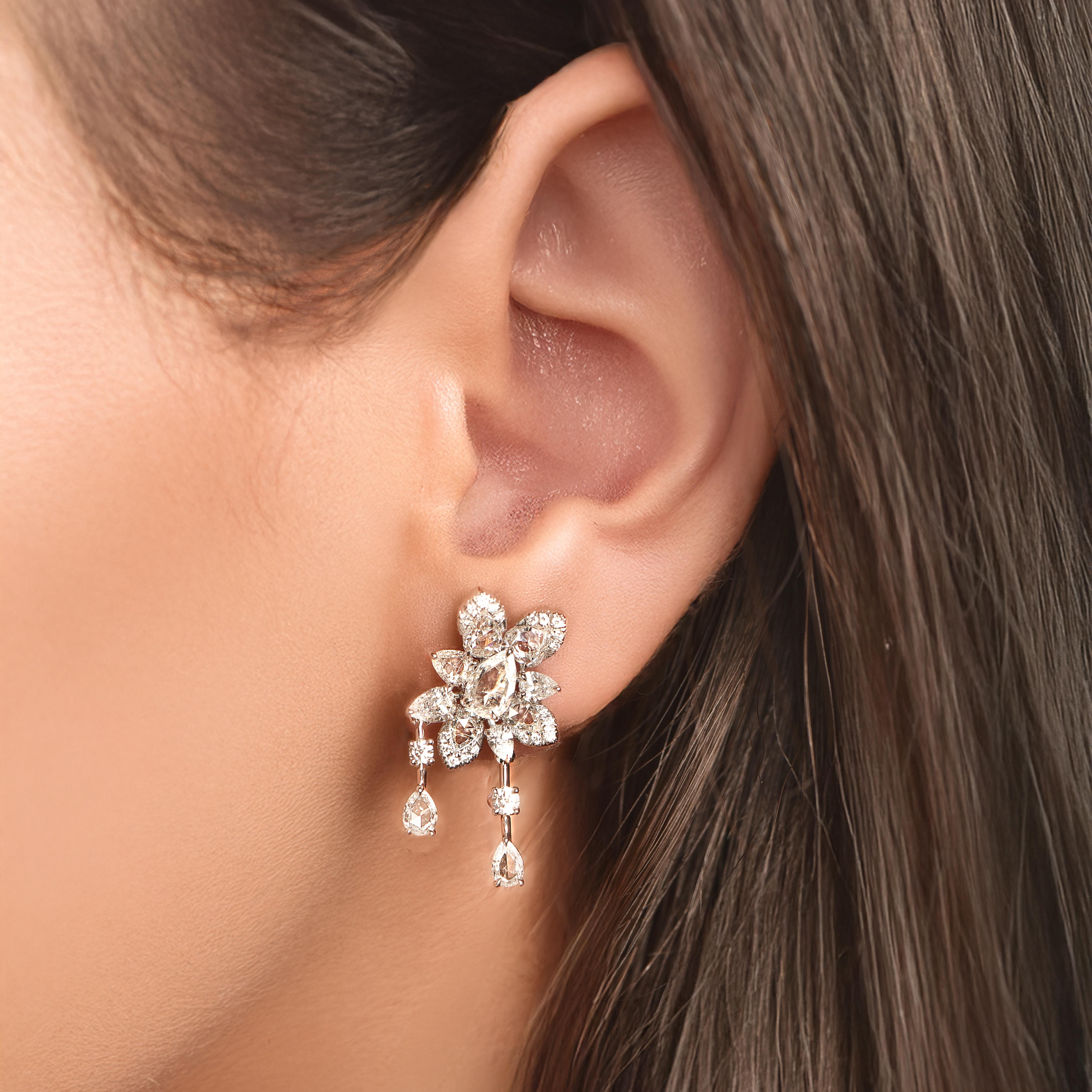 HARAKH Nature Colorless Diamond 2 1/2 CT Dangling Drop Earrings 18KT White gold In New Condition For Sale In New York, NY