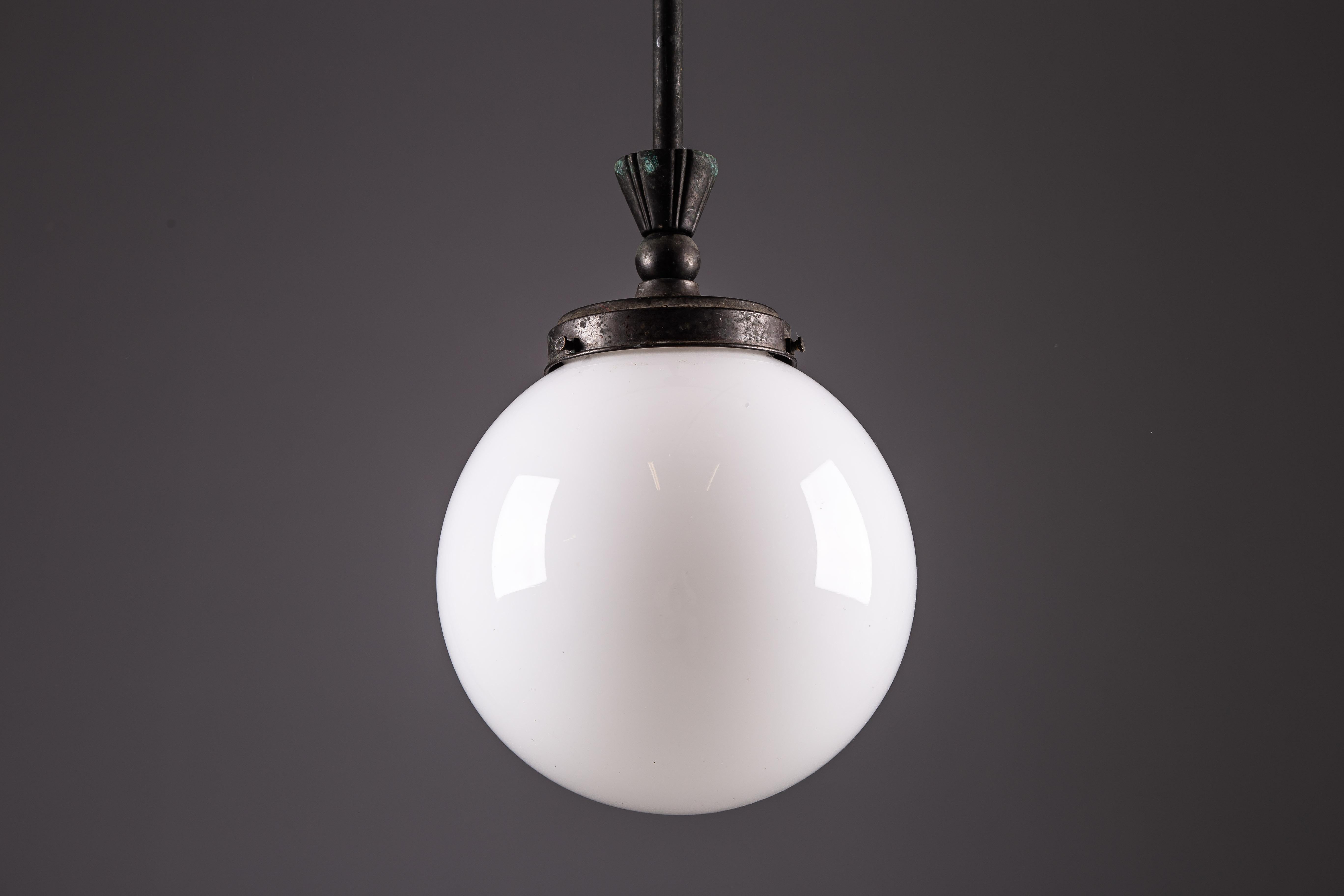 Svedese Harald Notini, lampada da soffitto del 1920, Arvid Böhlmarks Lampfabrik, Svezia in vendita