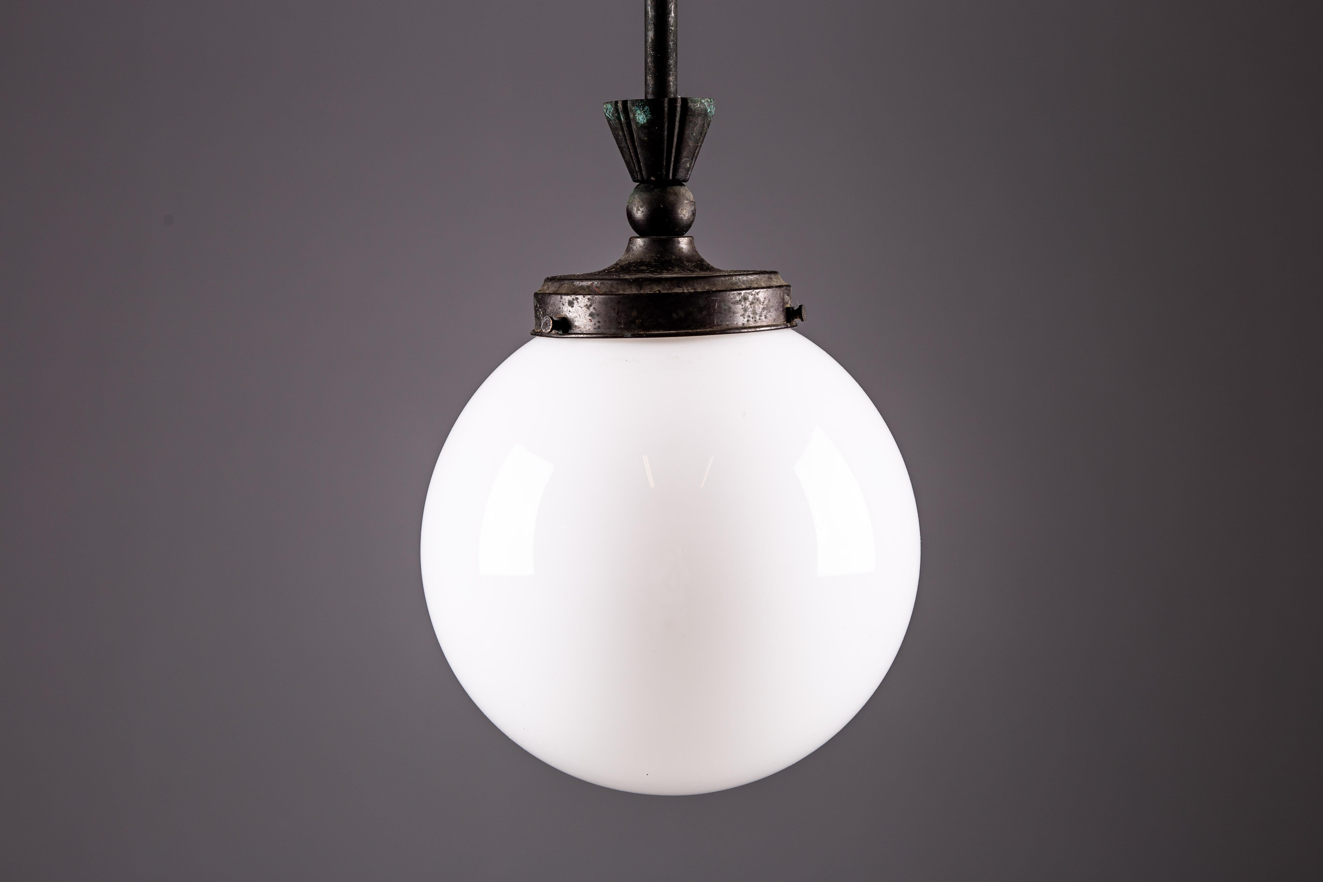 Harald Notini, lampada da soffitto del 1920, Arvid Böhlmarks Lampfabrik, Svezia In condizioni buone in vendita a Turku, Varsinais-Suomi