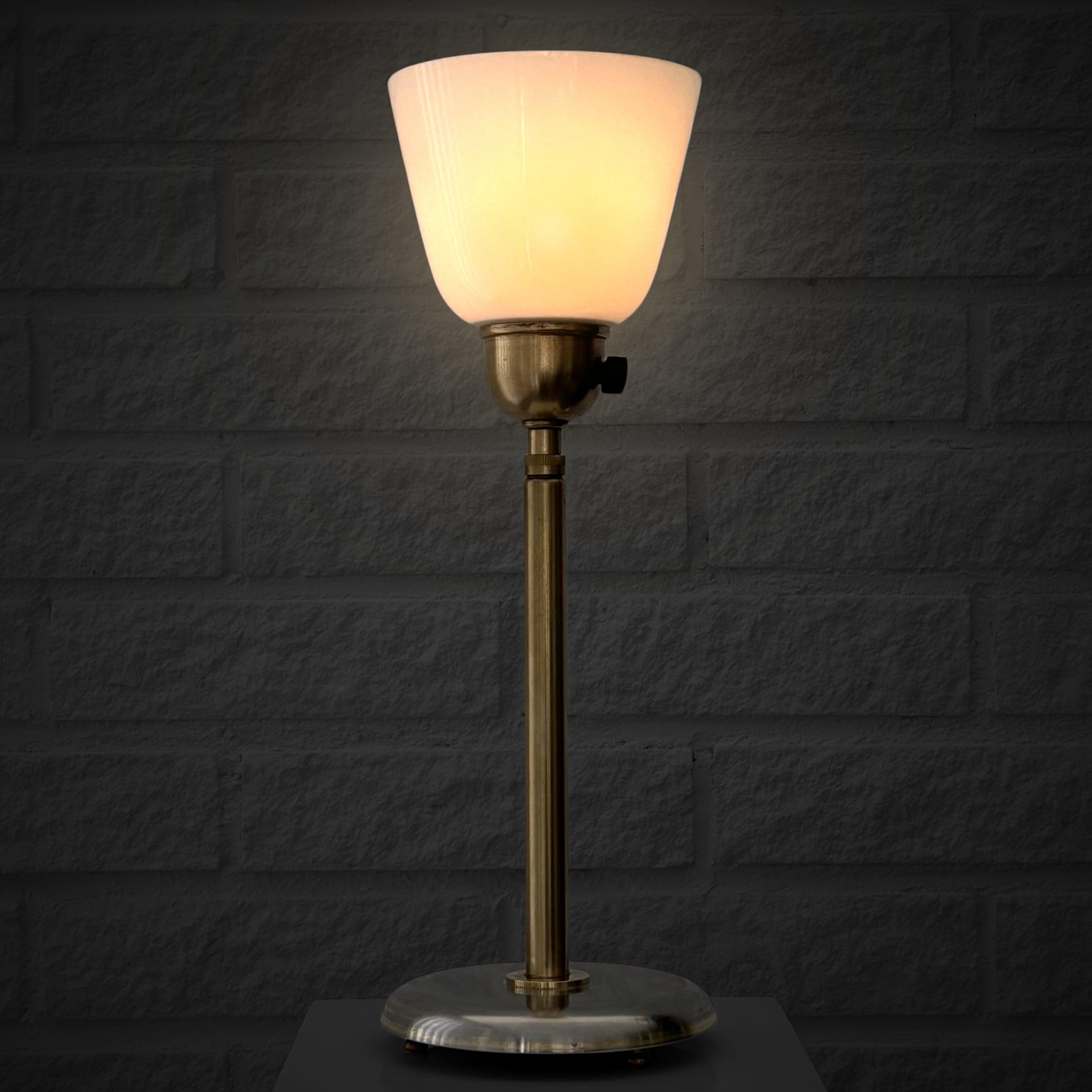 Scandinavian Modern Harald Notini, Böhlmarks, table lamp 15505, brass & Steel, Sweden, 1940s For Sale