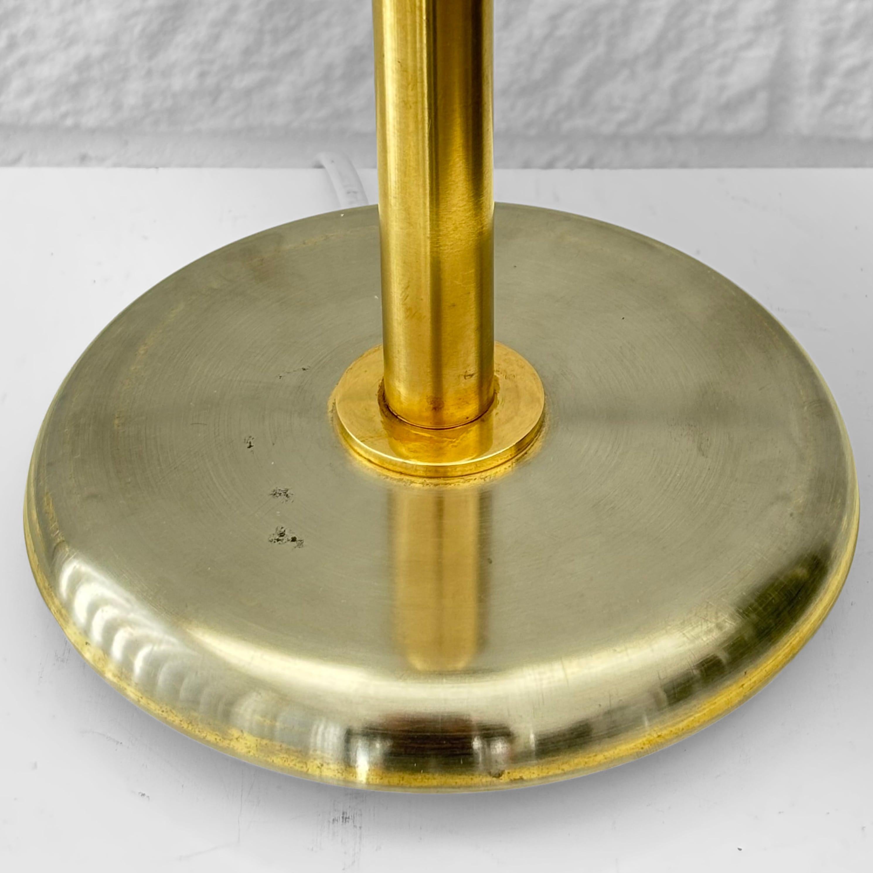 Harald Notini, Böhlmarks, table lamp 15505, brass & Steel, Sweden, 1940s For Sale 2