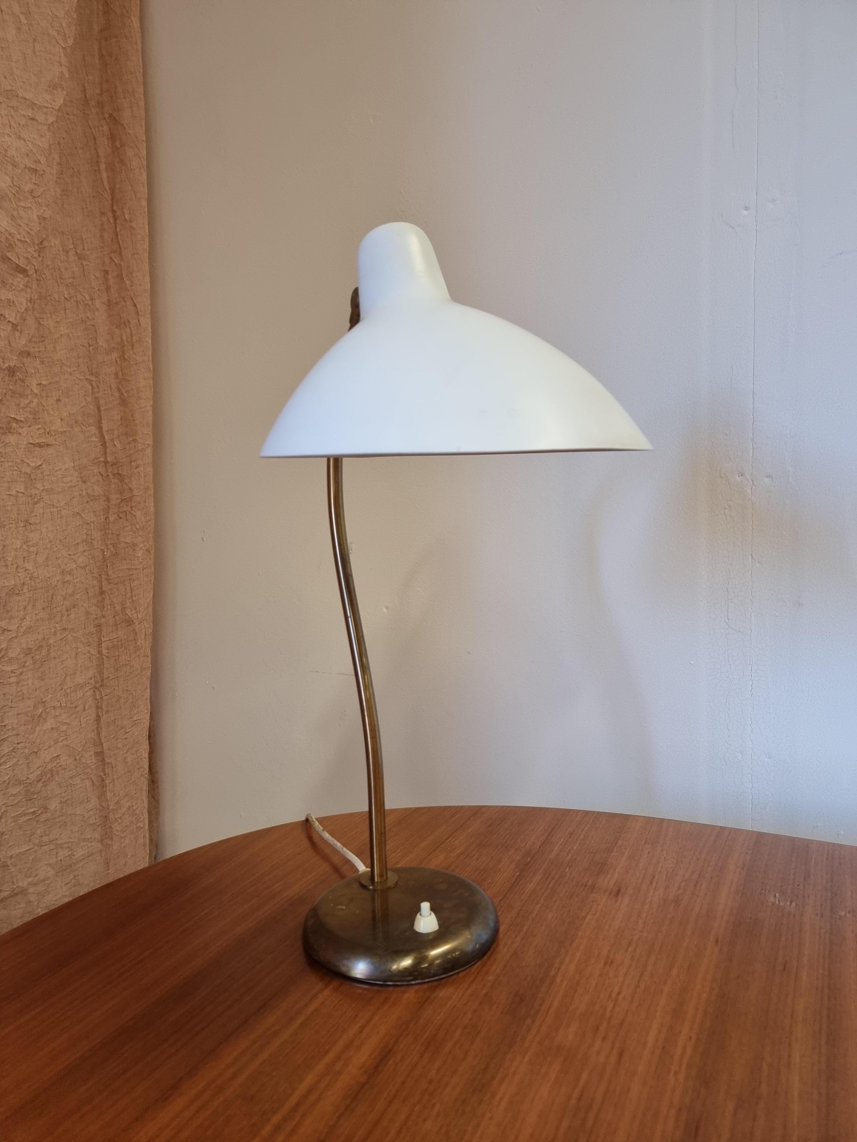 Harald Notini, lampe de table / de bureau en laiton, Böhlmarks, Scandinavian Modern en vente 2