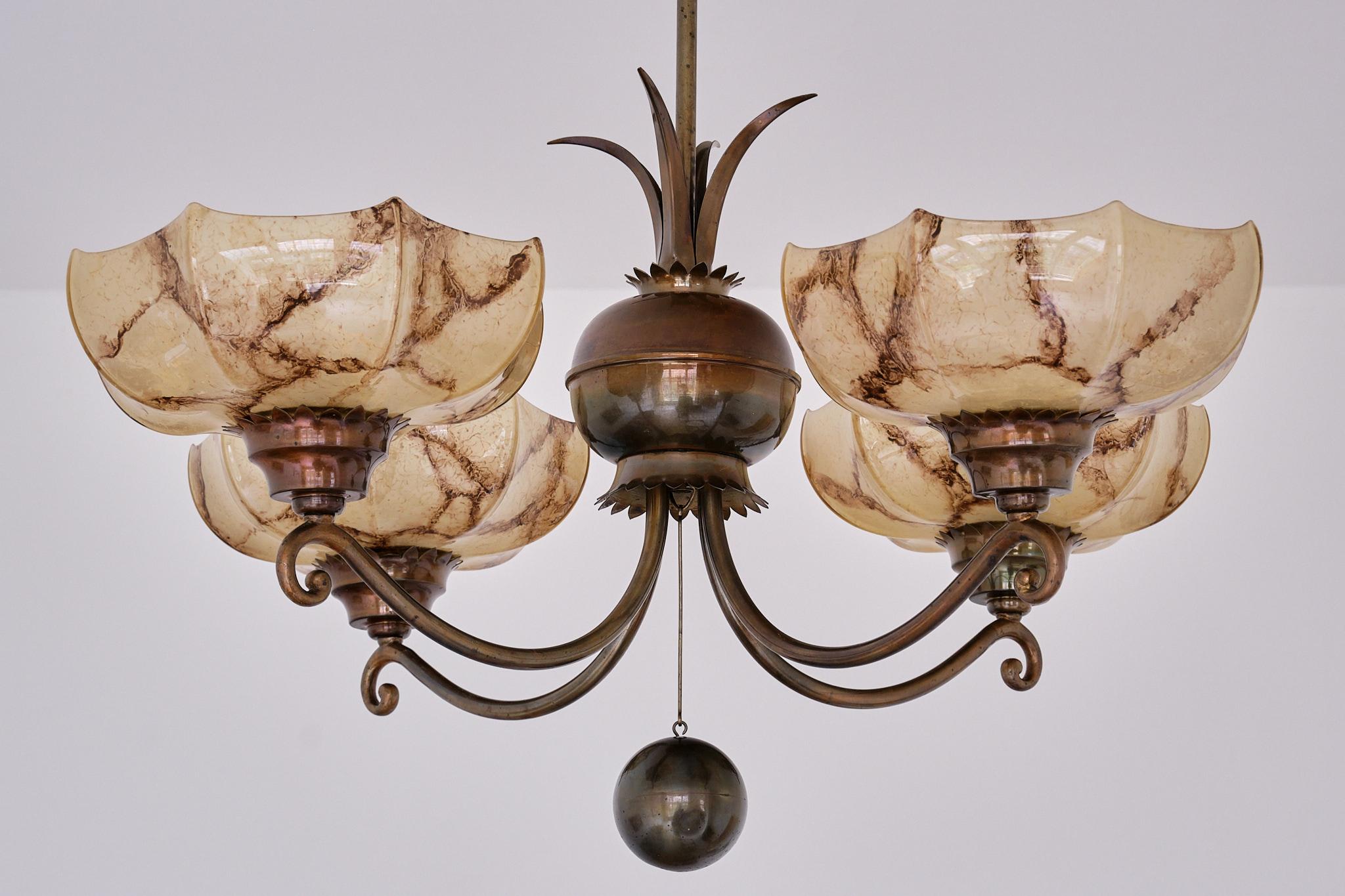 Harald Notini Chandelier in Brass and Marbled Glass, Böhlmarks, Sweden, 1927 For Sale 4