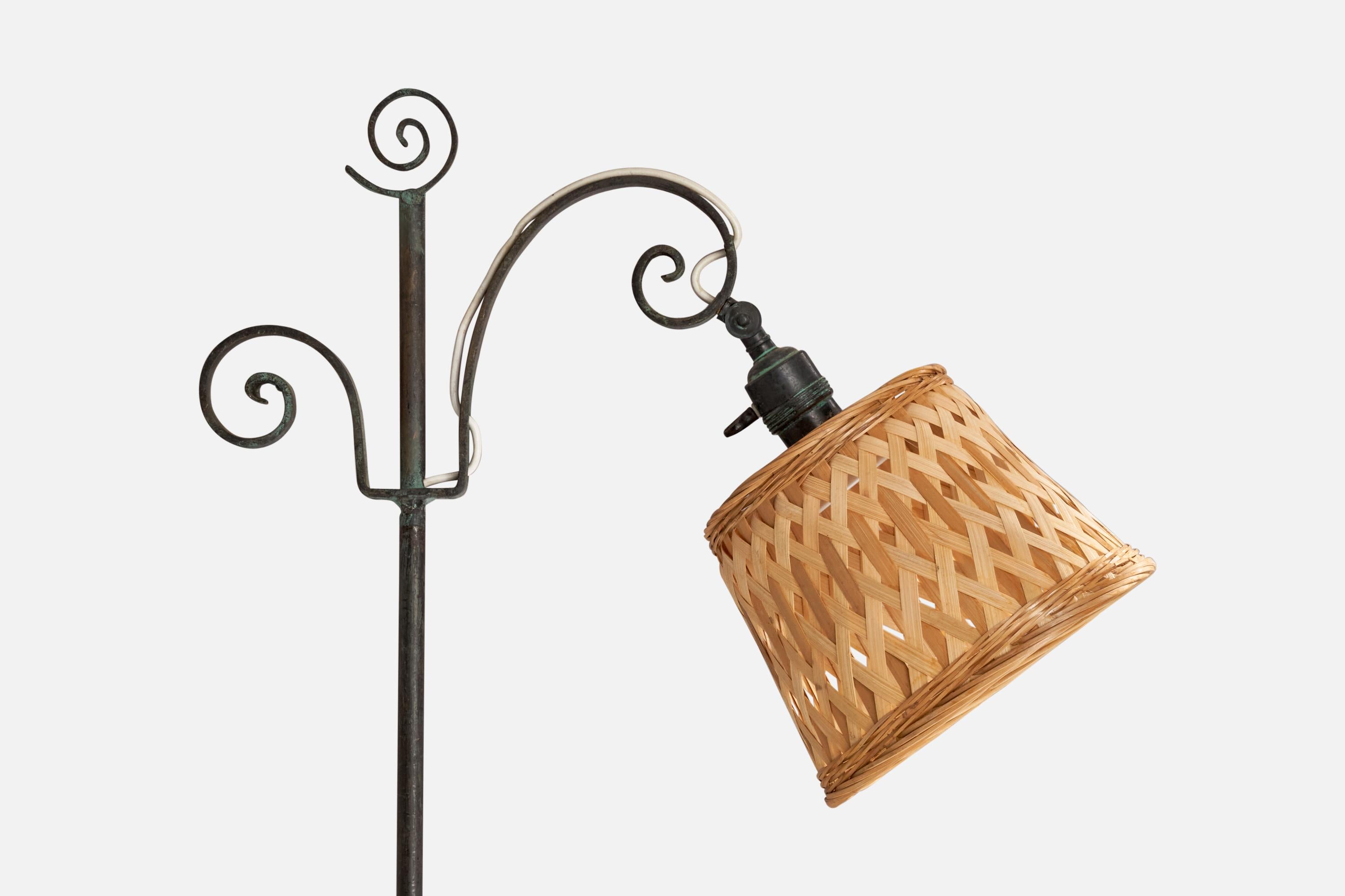 Scandinave moderne Lampadaire Harald Notini, fer forgé, rotin, Suède, années 1930 en vente