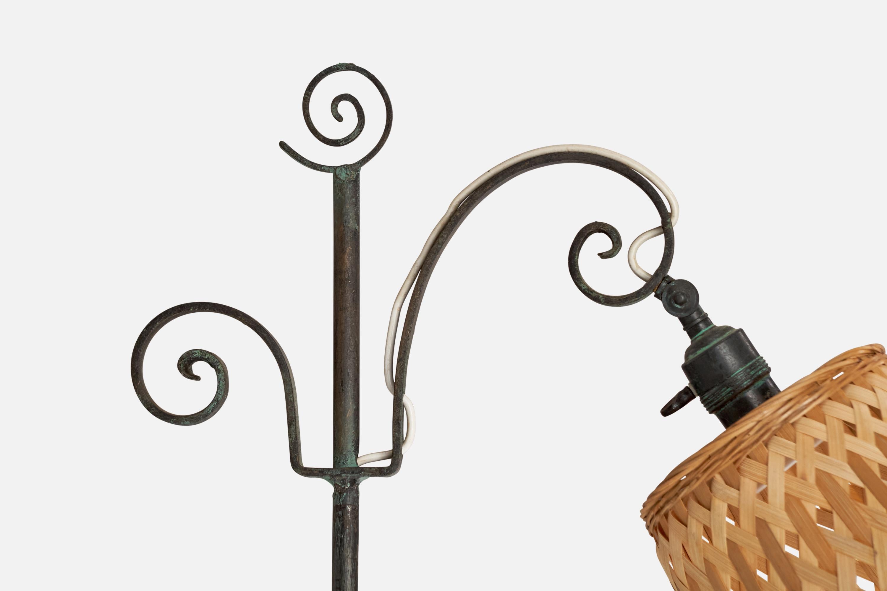 Suédois Lampadaire Harald Notini, fer forgé, rotin, Suède, années 1930 en vente