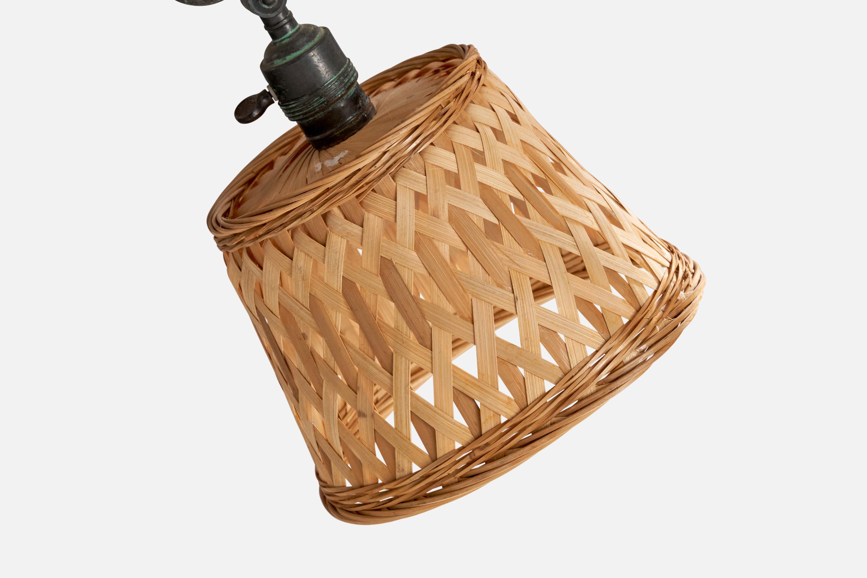 Milieu du XXe siècle Lampadaire Harald Notini, fer forgé, rotin, Suède, années 1930 en vente