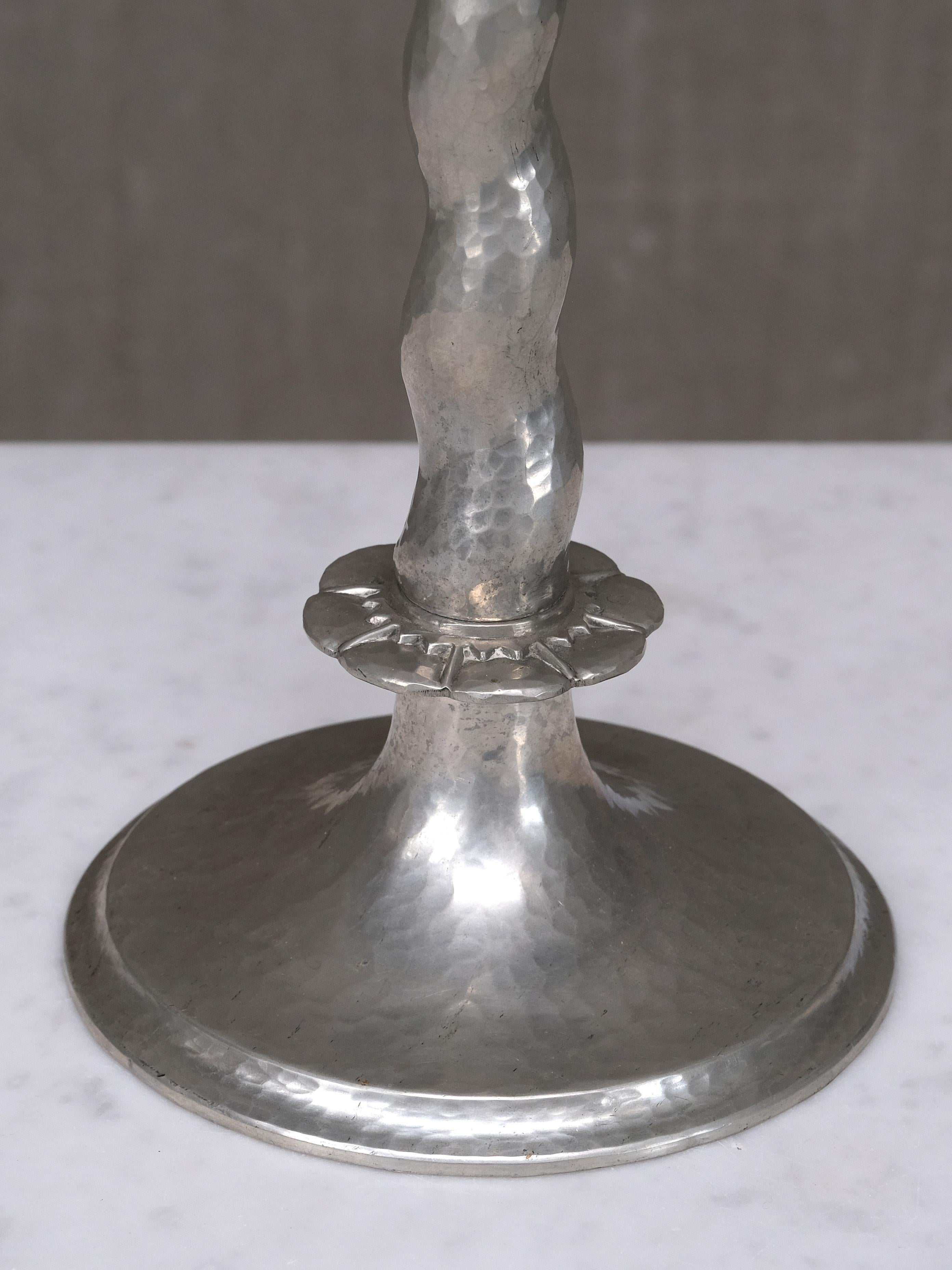 Harald Notini Hammered Tin Table Lamp, Model 6891, Böhlmarks, Sweden, 1920s For Sale 7