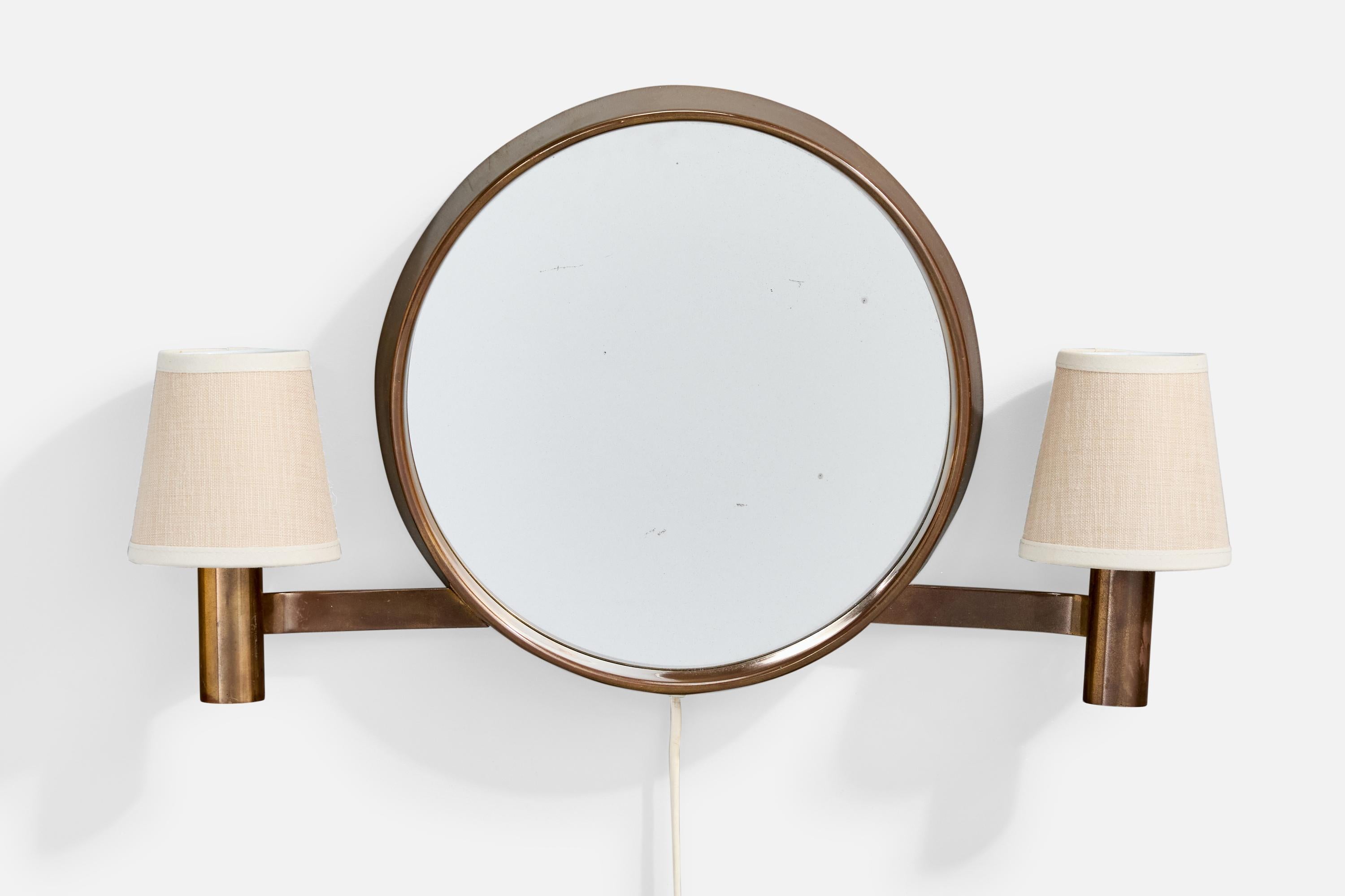 Scandinave moderne Harald Notini, miroir mural éclairé, laiton, tissu, Suède, années 1940 en vente