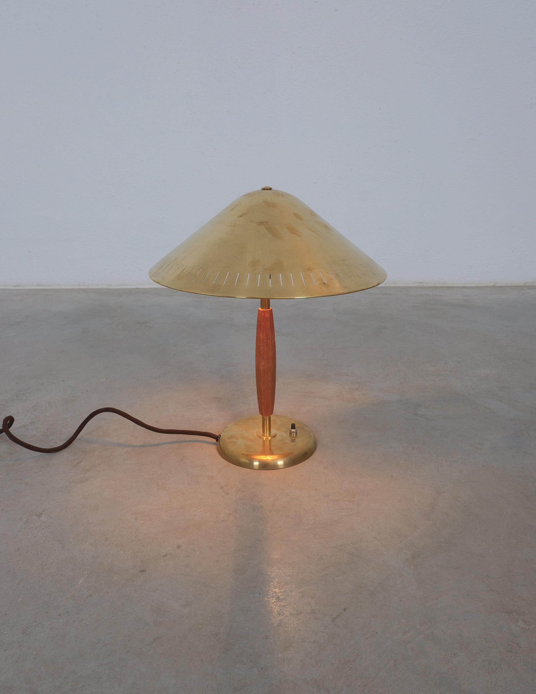 Mid-20th Century Harald Notini Pair Table Lamps Brass Böhlmarks, Sweden, 1940s For Sale