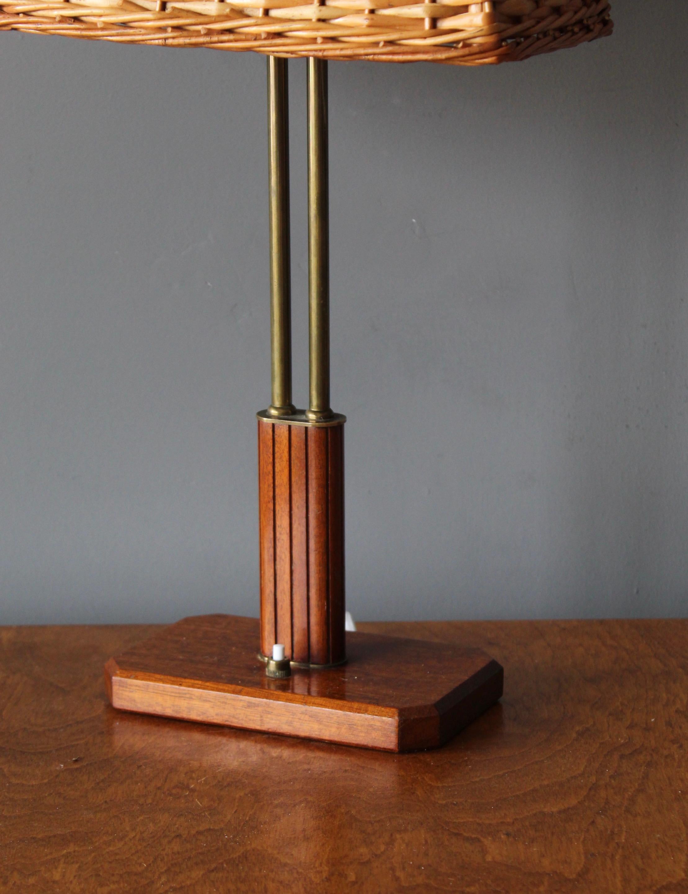 Scandinavian Modern Harald Notini, Rare Table Lamp, Brass, Mahogany Rattan, Böhlmarks, Sweden, 1940s