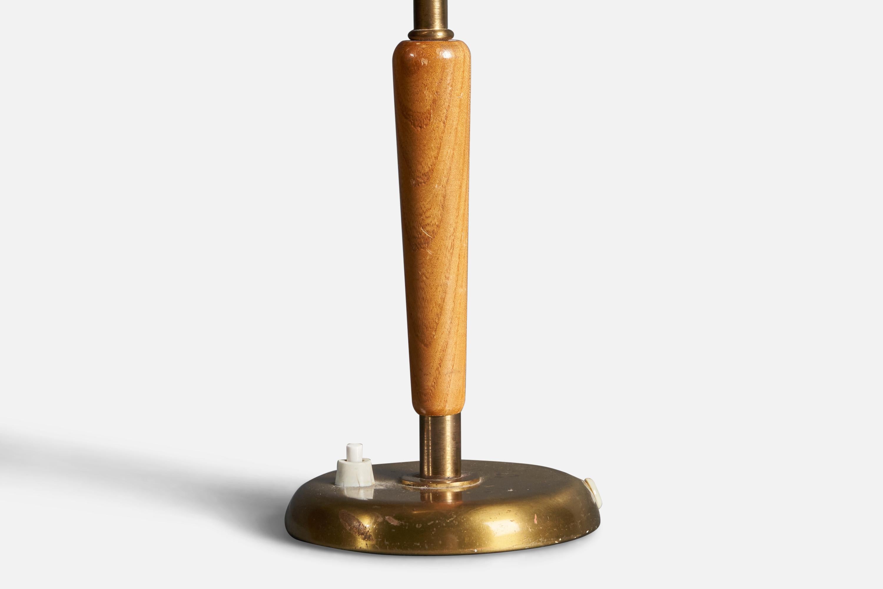Scandinavian Modern Harald Notini, Table Lamp Brass, Stained Elm, Böhlmarks, Sweden, 1940s For Sale
