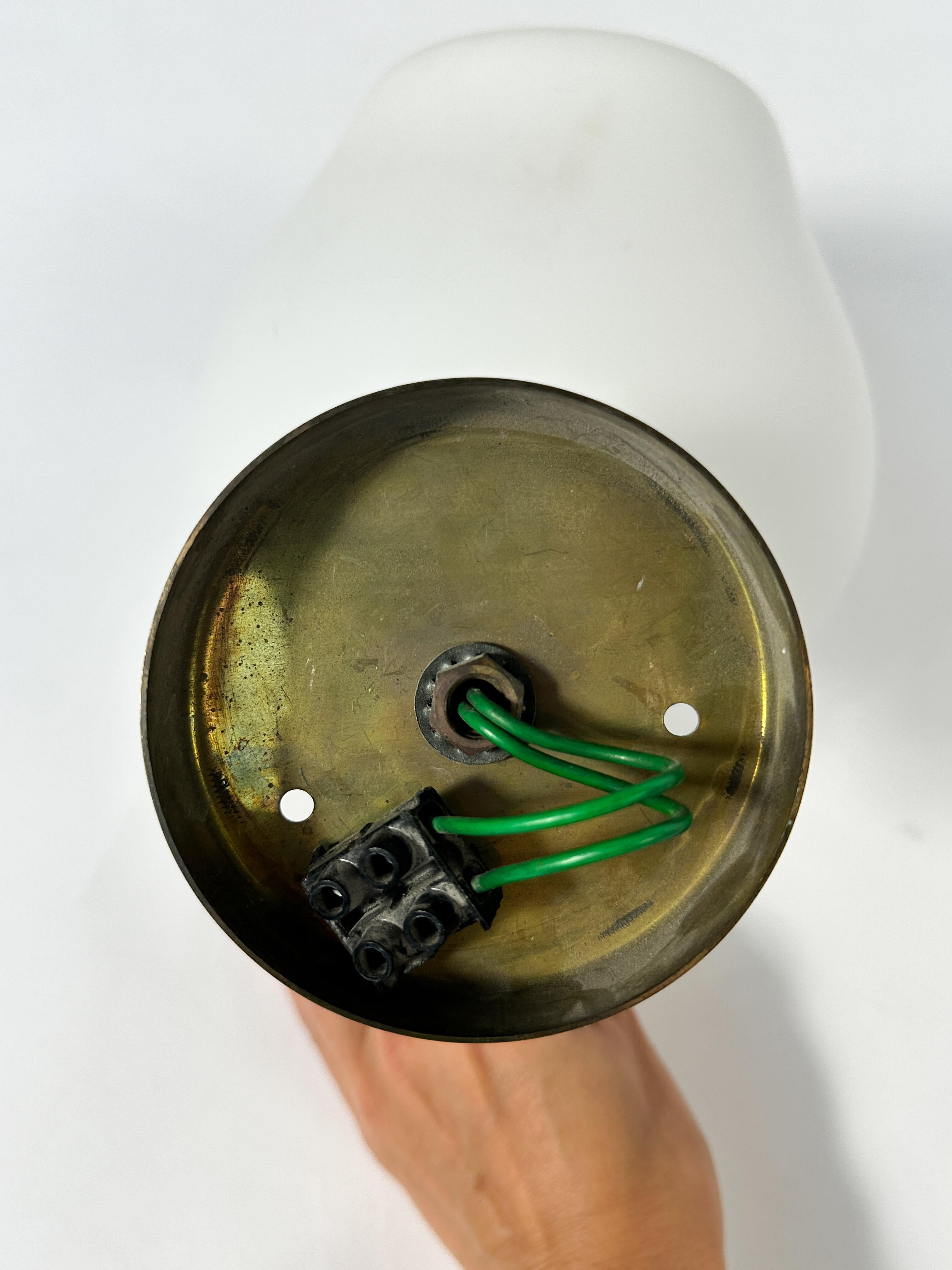 Harald Notini Aplique Latón Vidrio Opalino Böhlmarks Suecia Aplique de Pared en venta 8