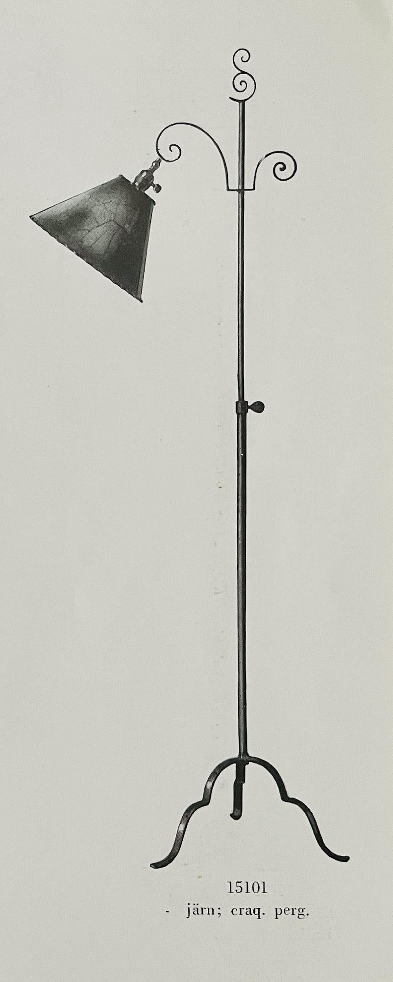 Lampadaire en fer forgé Harald Notini, abat-jour en rotin, Böhlmarks, Suède, années 1930 en vente 11