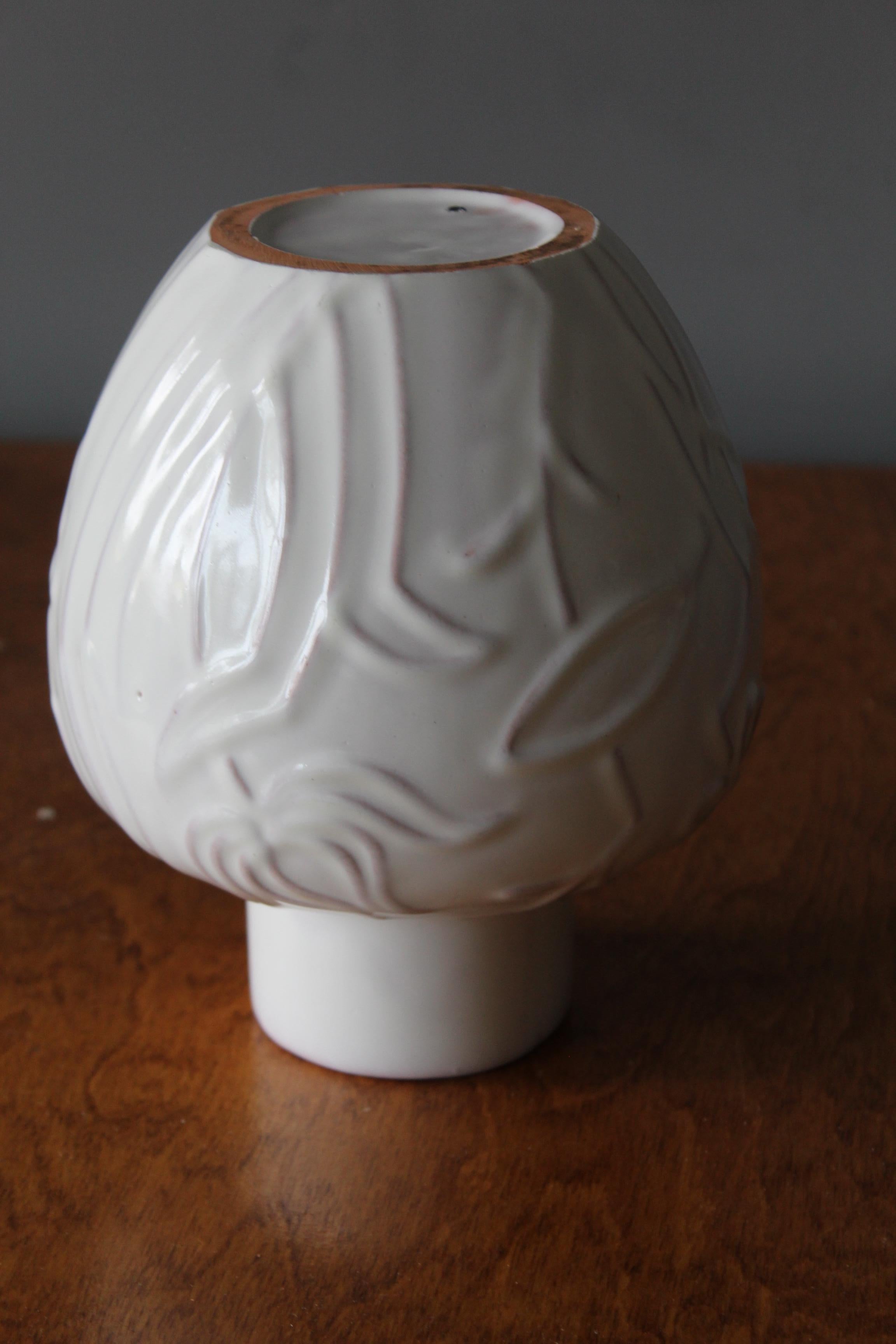 Mid-20th Century Harald Östergren, Vase, White Glazed Ceramic, Upsala-Ekeby, Sweden, 1930s