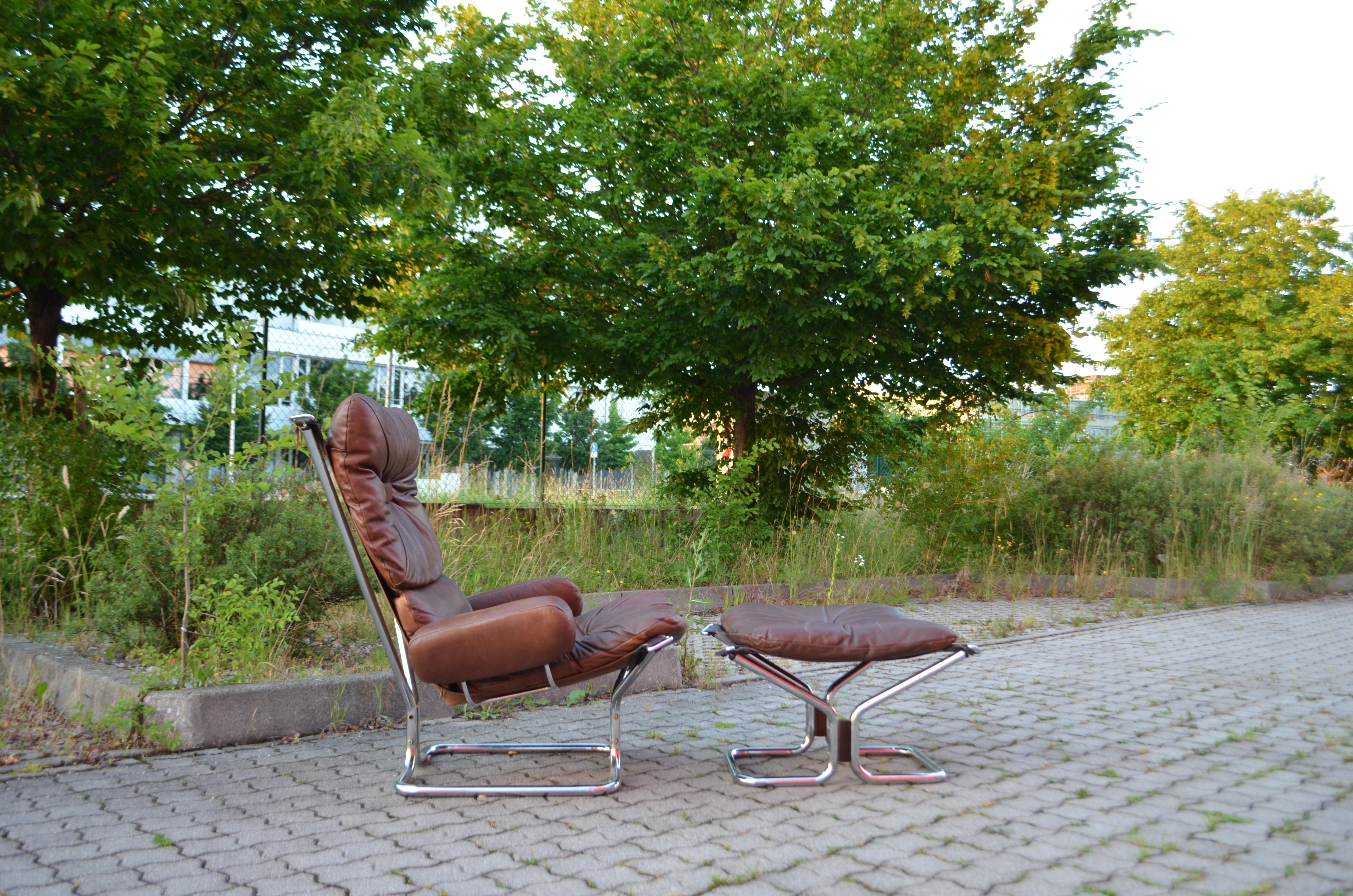 Norwegian Harald Relling for Westnofa Wing Wingback Brown Leather Lounge Chair For Sale