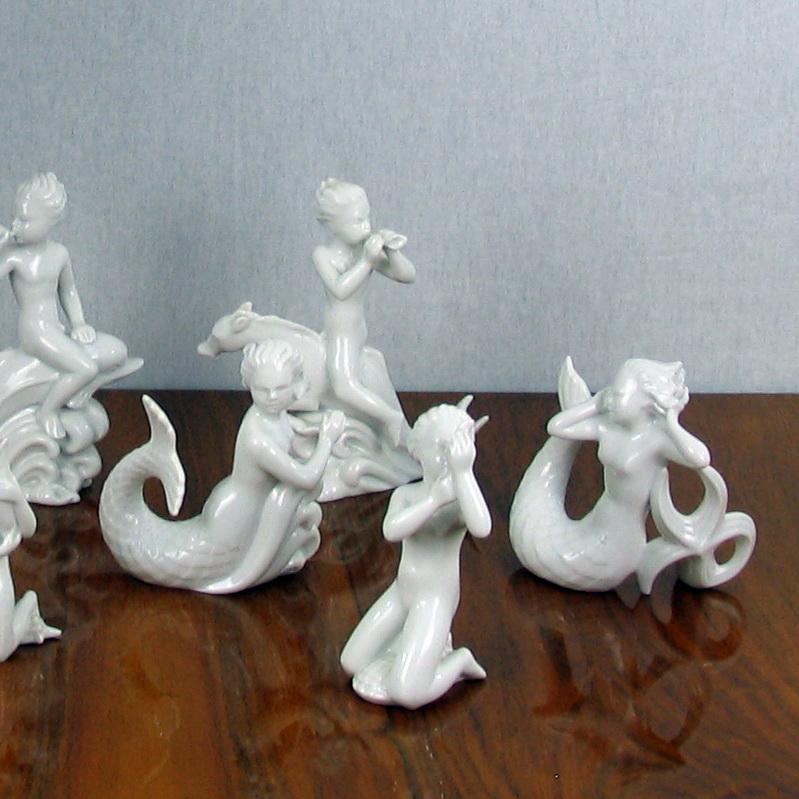 Art déco Harald Salomon for Rrstrand, ensemble de six figurines émaillées blanches Blanc de Chine en vente