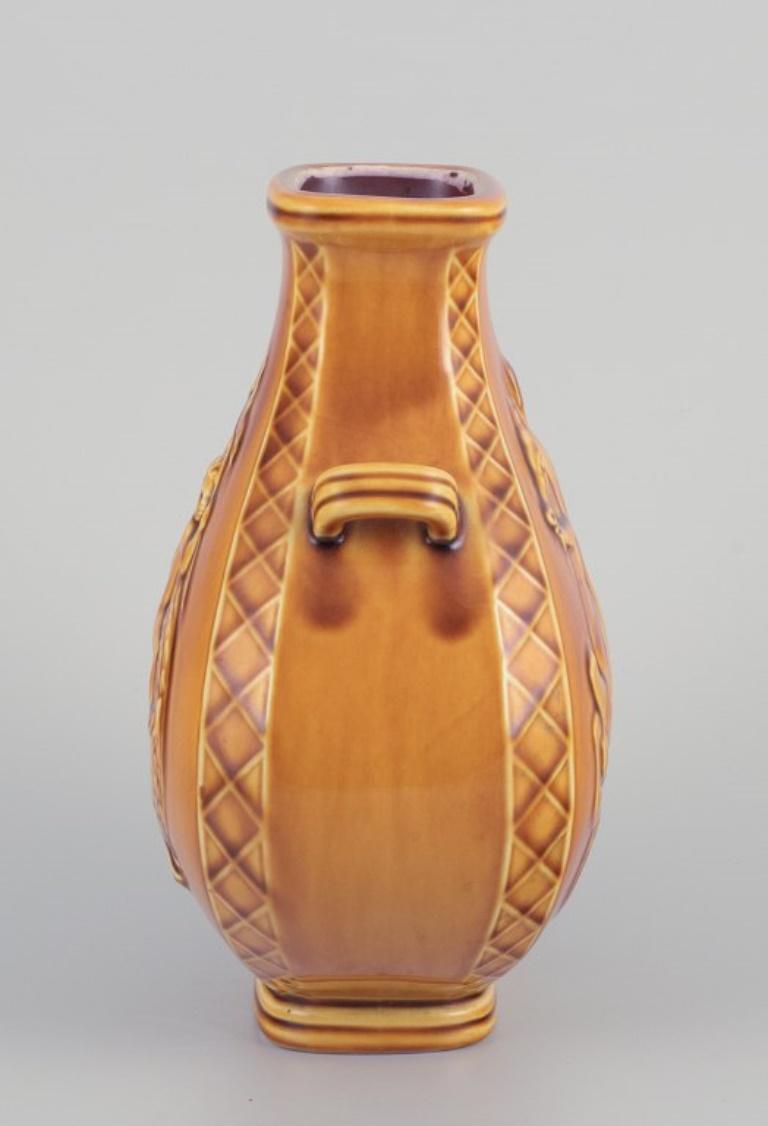 Harald Salomon pour Rörstrand, Suède. Vase en céramique avec deux anses. Excellent état - En vente à København, Copenhagen