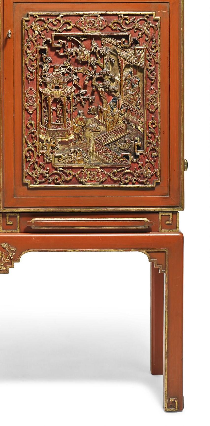 20th Century Harald Westerberg A Red Lacquered “Swedish Grace” à la Chinoise Bar Cabinet For Sale