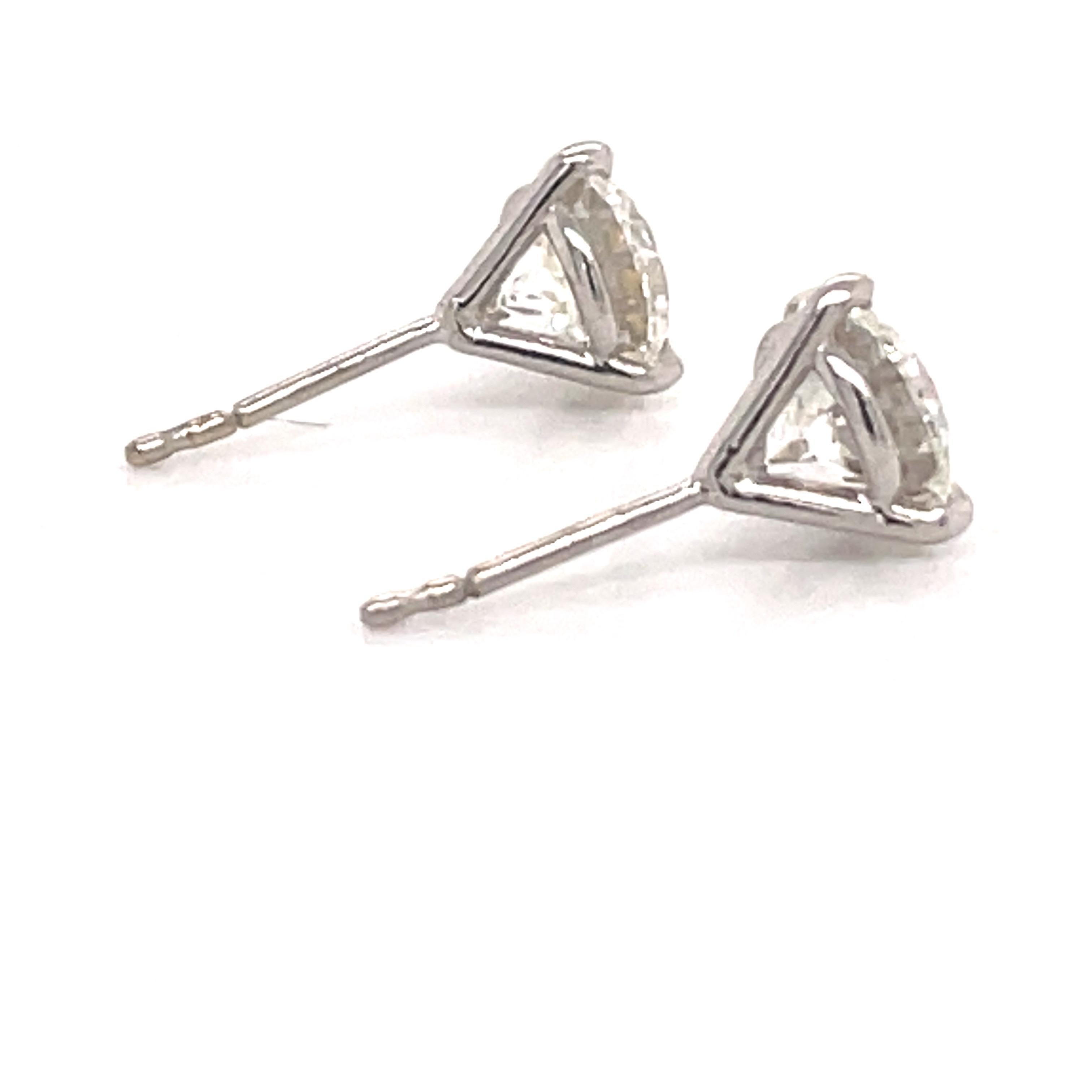 Women's or Men's GIA Certified Diamond Stud Earrings 2.41 Carat H SI1-SI2 18 Karat White Gold For Sale