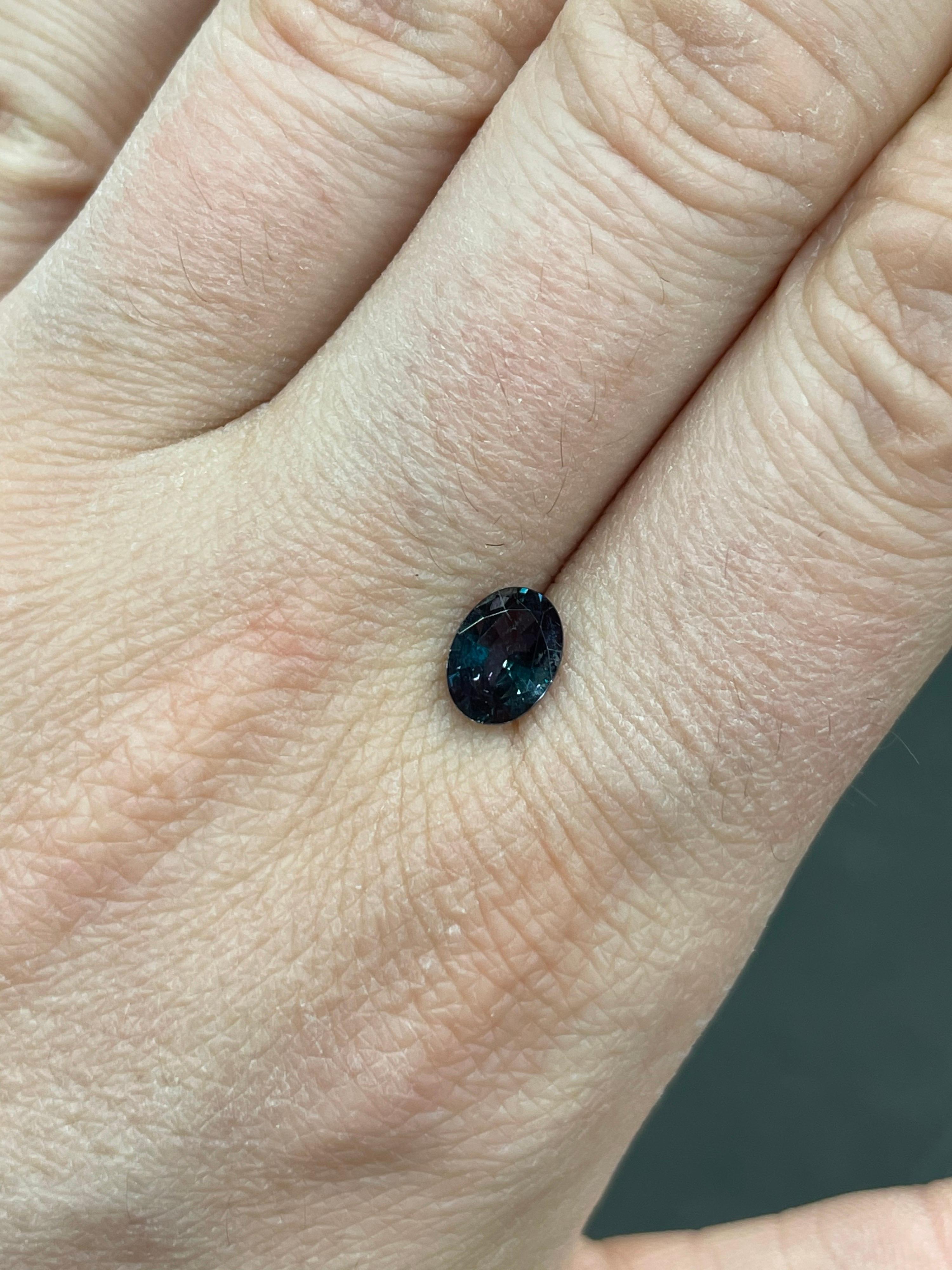  HARBOR D. Oval Shape Alexandrite Loose Stone 1.12 Carat In New Condition In New York, NY