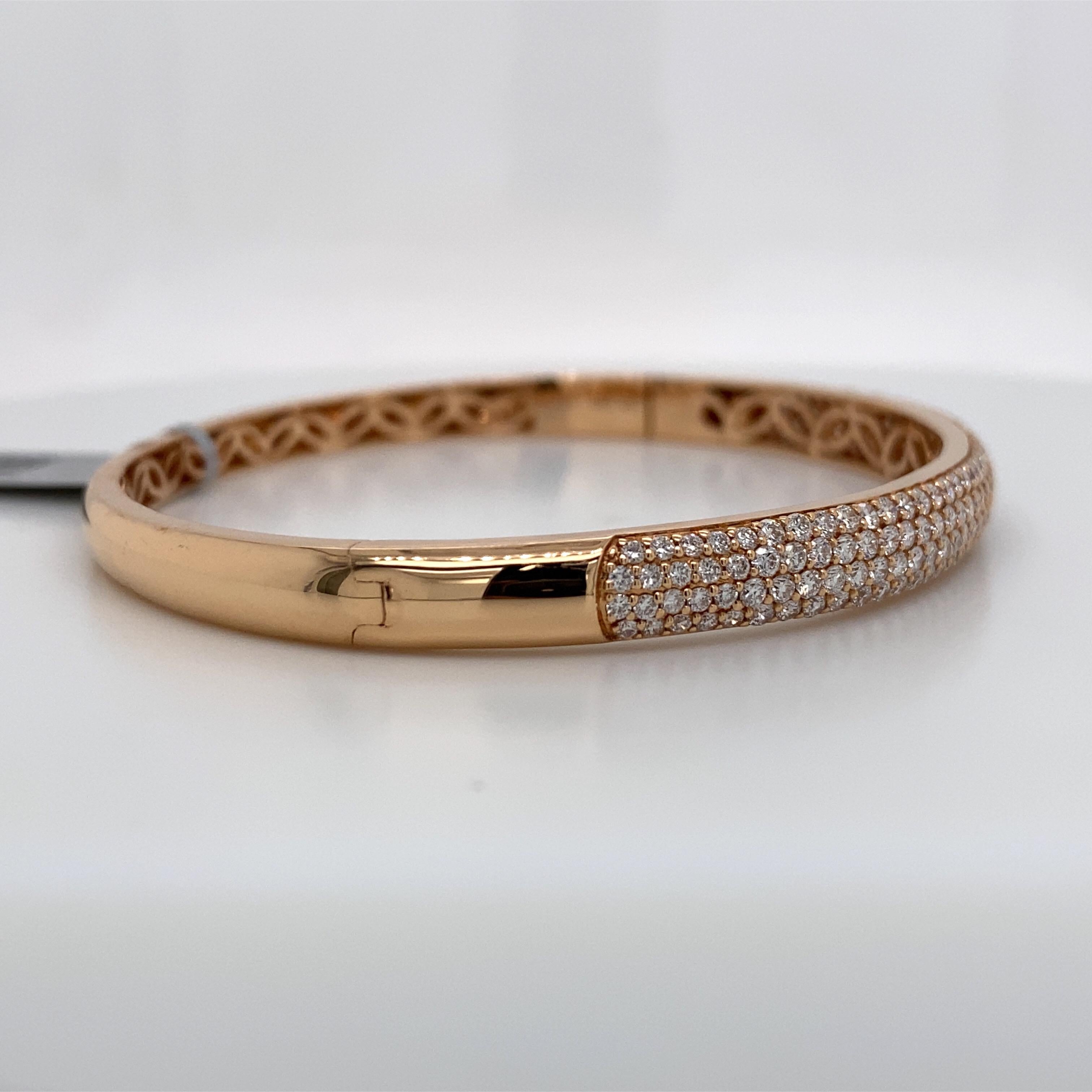 Contemporary Harbor D. Three-Row Diamond Bangle Bracelet 2.32 Carat 18 Karat Rose Gold For Sale