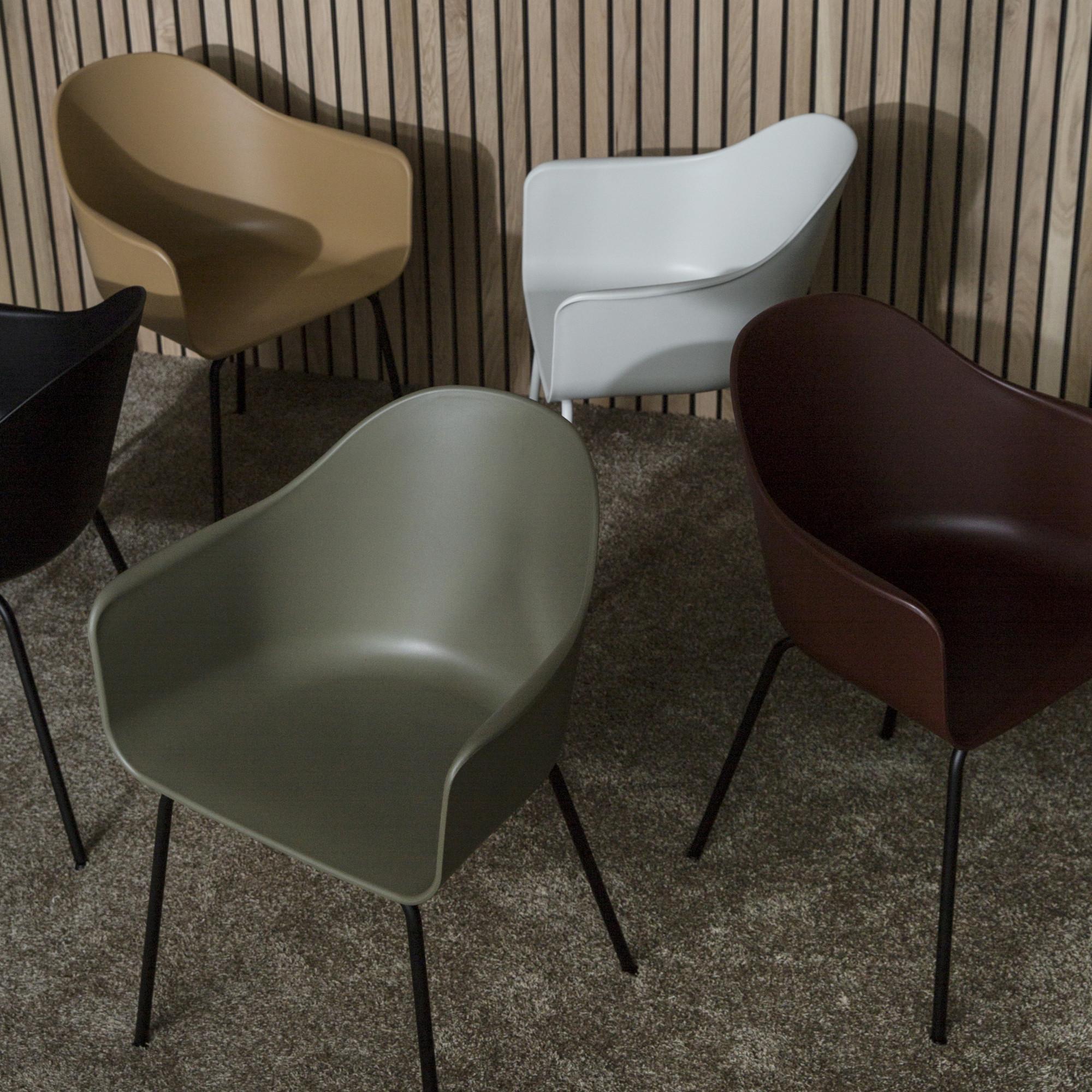 Lithuanian Harbour Chair, Legs in Black Steel and a Shell in Khaki For Sale