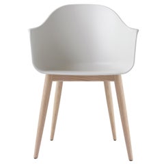 Harbour Chair, Natural Oak, Light Grey Shell