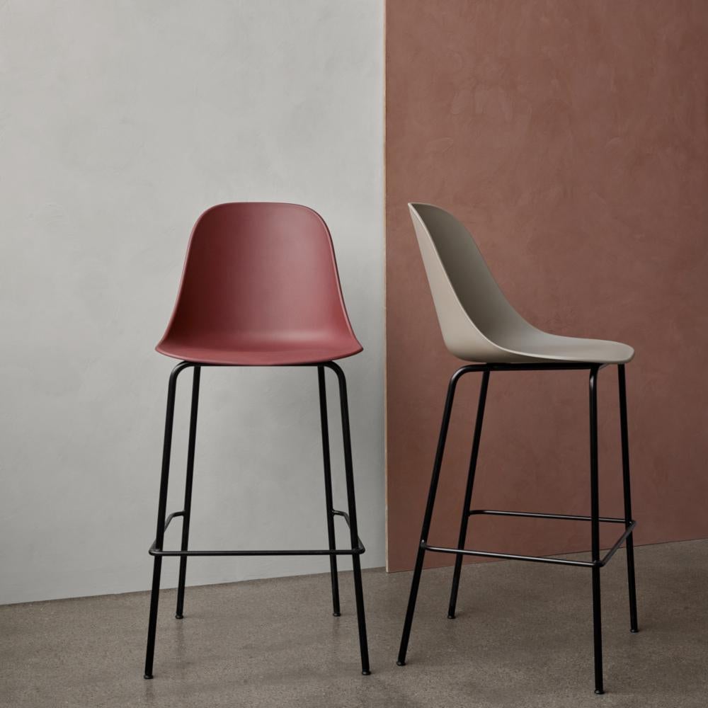 Conceived during the design process for our new creative destination Menu Space located in Copenhagen’s thriving Nordhavn (Northern Harbour) area, the Harbour chair is the result of fulfilling a variety of needs (among others) comfortable
