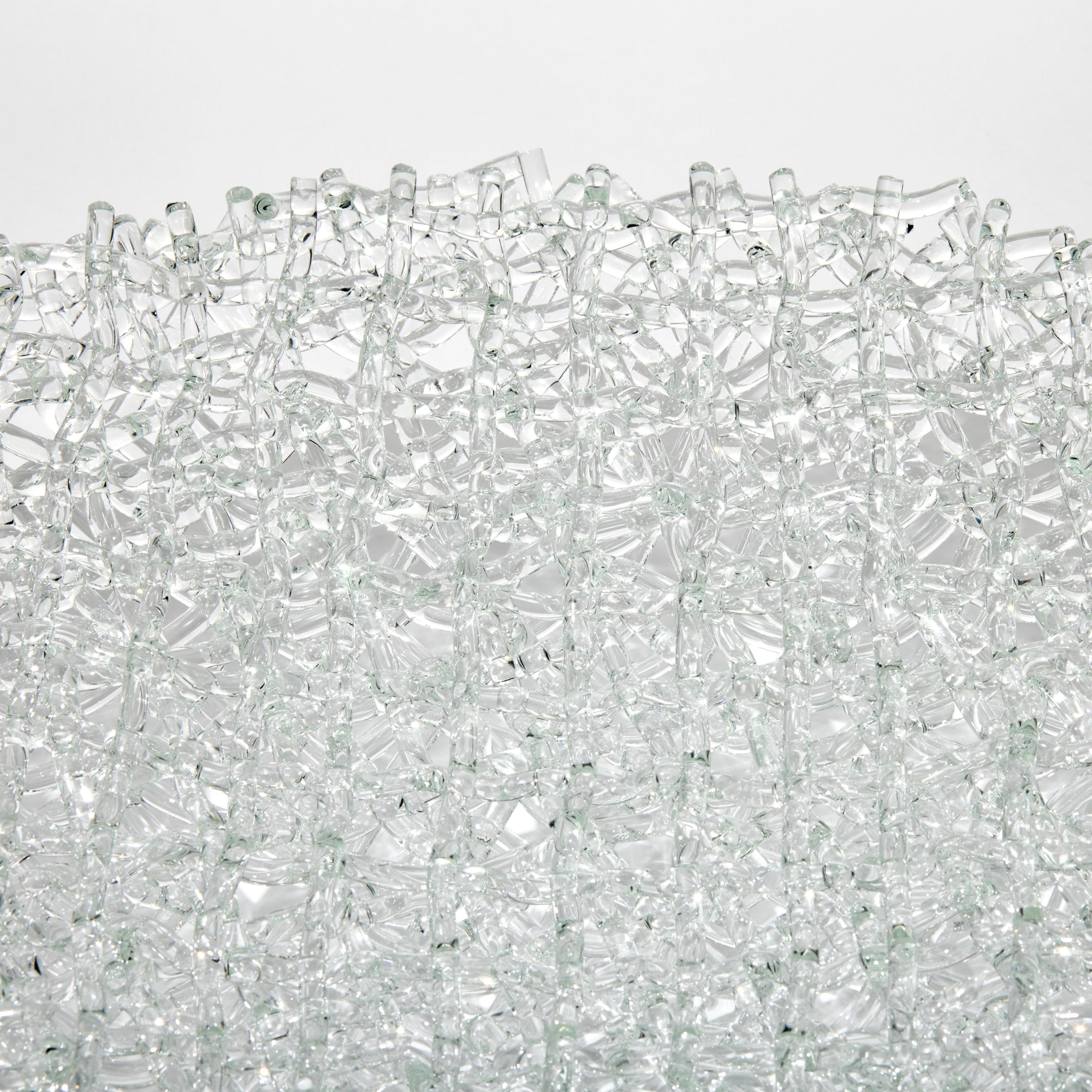 Hard Rime, einzigartiger gewebter skulpturaler Tafelaufsatz aus Klarglas von Cathryn Shilling (Britisch) im Angebot