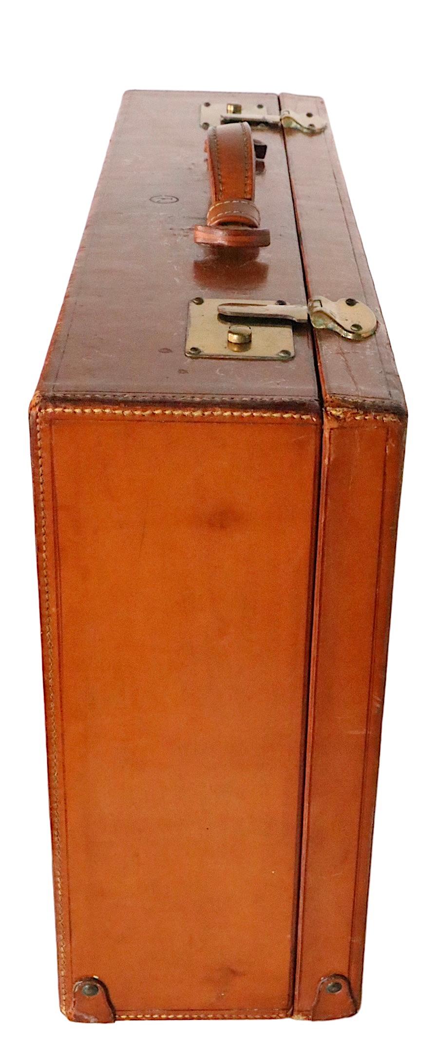 Hard Side Leder Overnight Luggage Suitcase Att. to Crouch und Fitzgerald (Moderne der Mitte des Jahrhunderts)