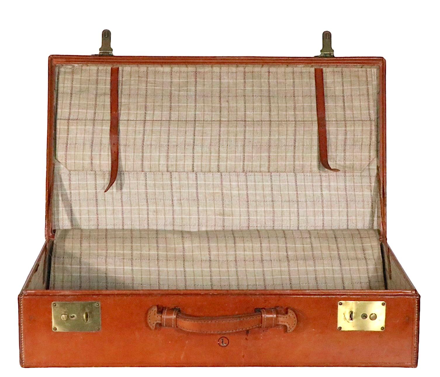 Hard Side Leather Overnight Luggage Suitcase Att. to Crouch and Fitzgerald In Good Condition For Sale In New York, NY