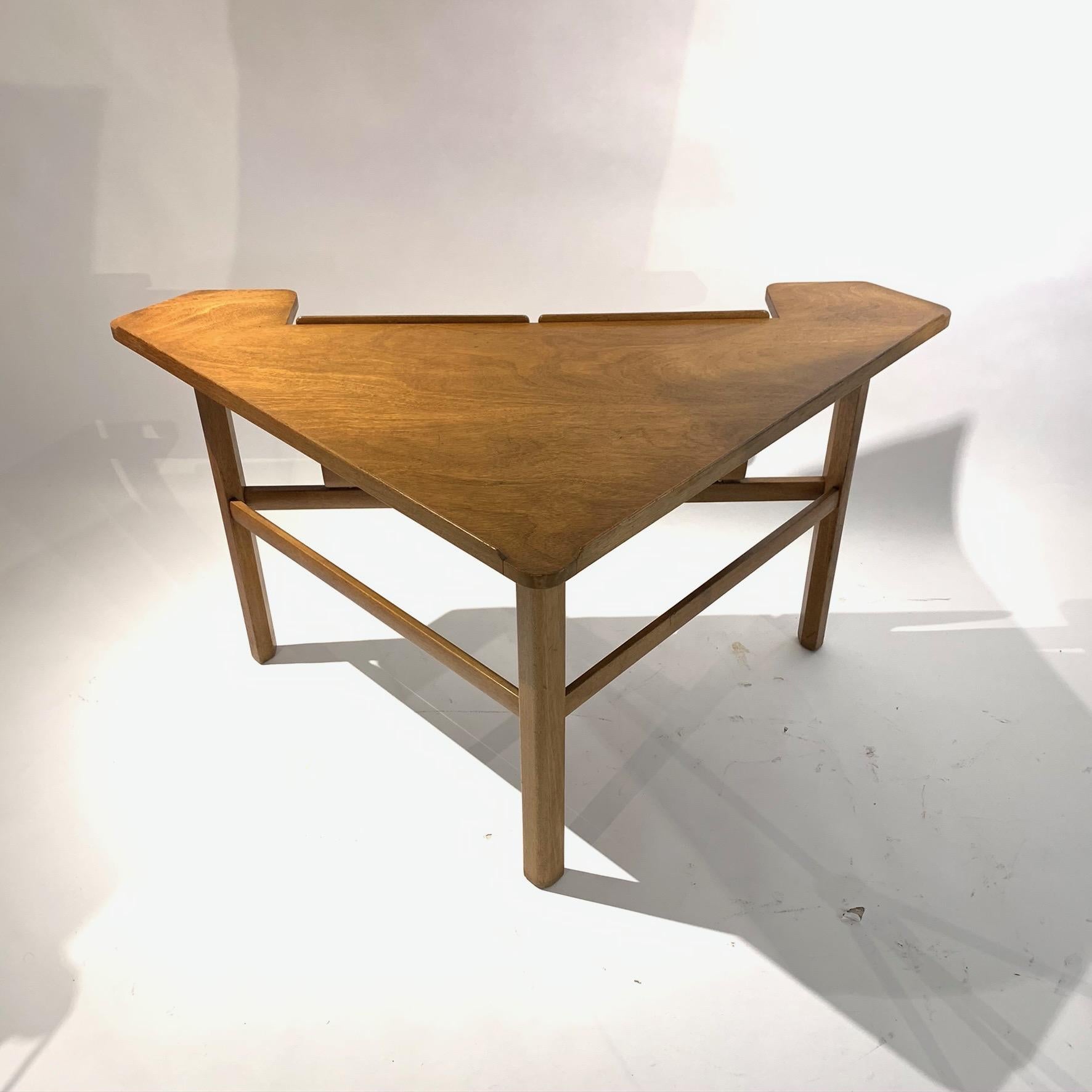 Hard to Find Edward Wormley for Dunbar Corner Magazine Triangular Table 4