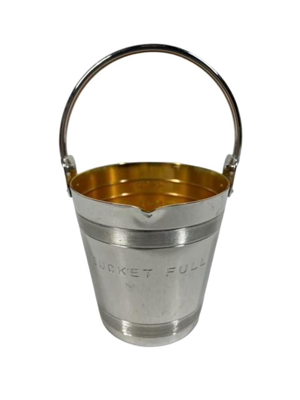 Hard to Find - Napier Art Deco Silberblech „Bucket Full“ „Bucket Full“ 4oz Spirit Measure, schwer zu finden im Angebot