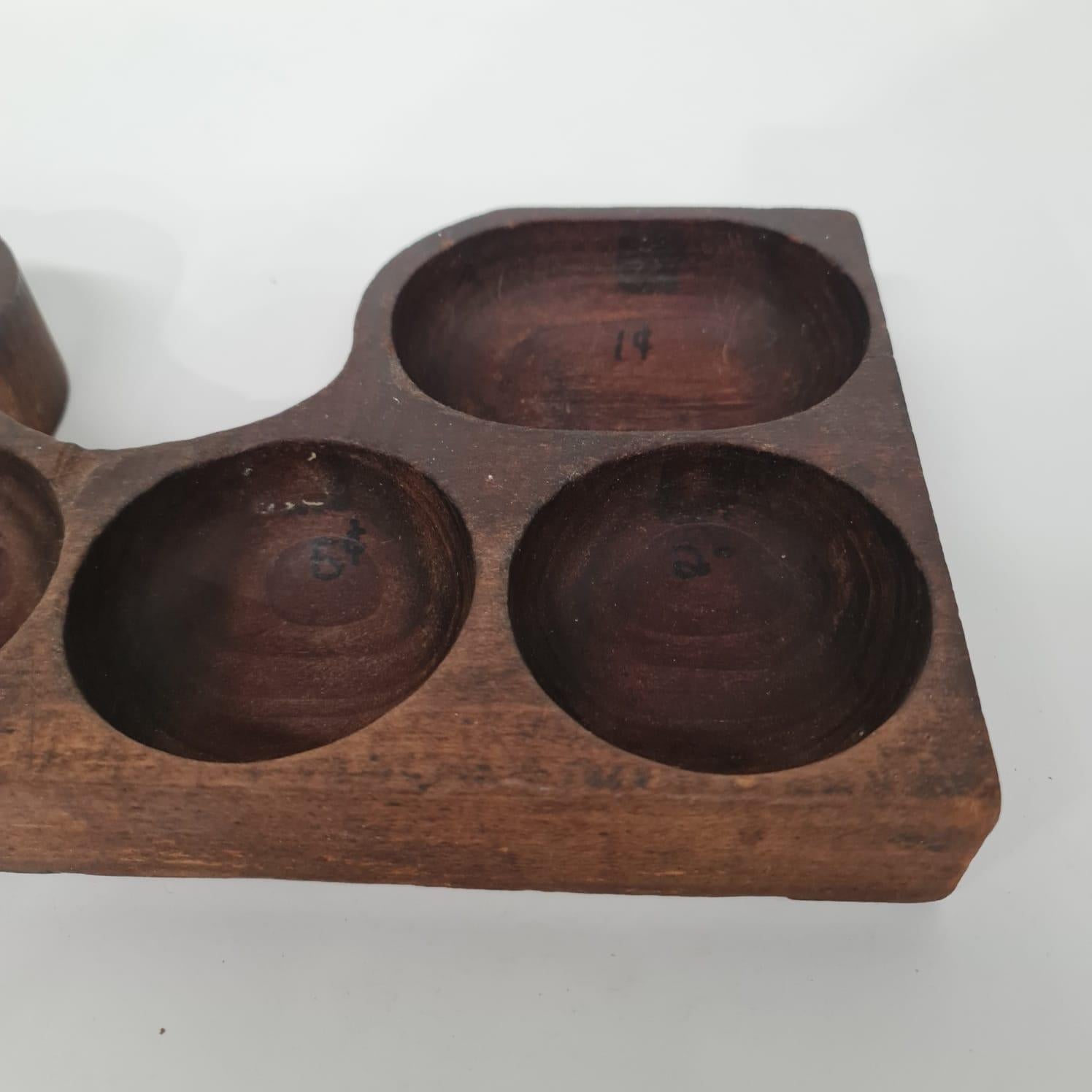 Solid oak desk organiser or key tray. Perfect for organising coins, Keys or as a serving tray. 
Found in a house clearance west of Sydney Australia.