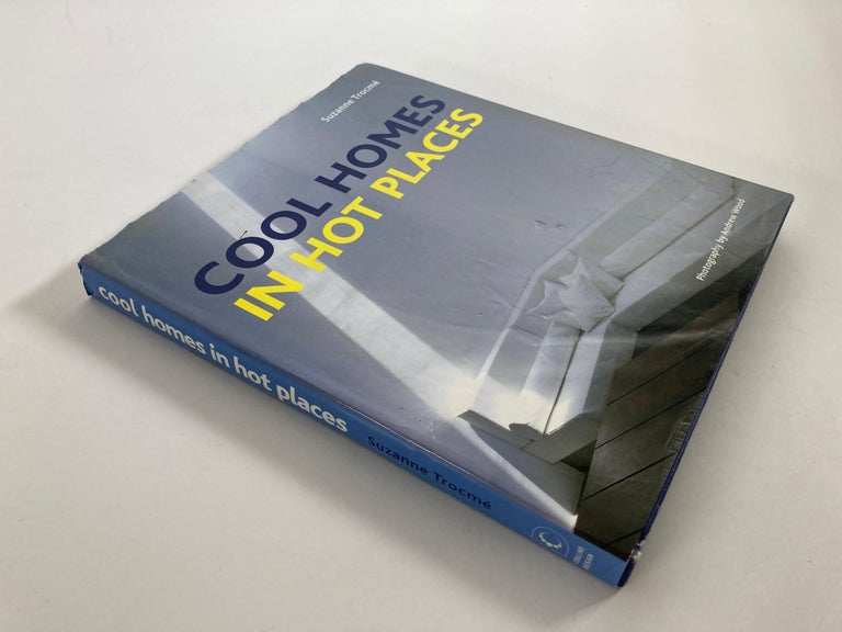 Hardcover Coffee Table Book For Sale at 1stDibs