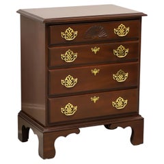 HARDEN - Commode de chevet en cerisier Chippendale