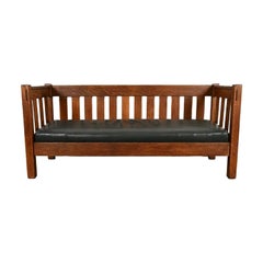 Harden Furniture Antique Mission Oak Arts & Crafts Settle Sofa, Circa 1910