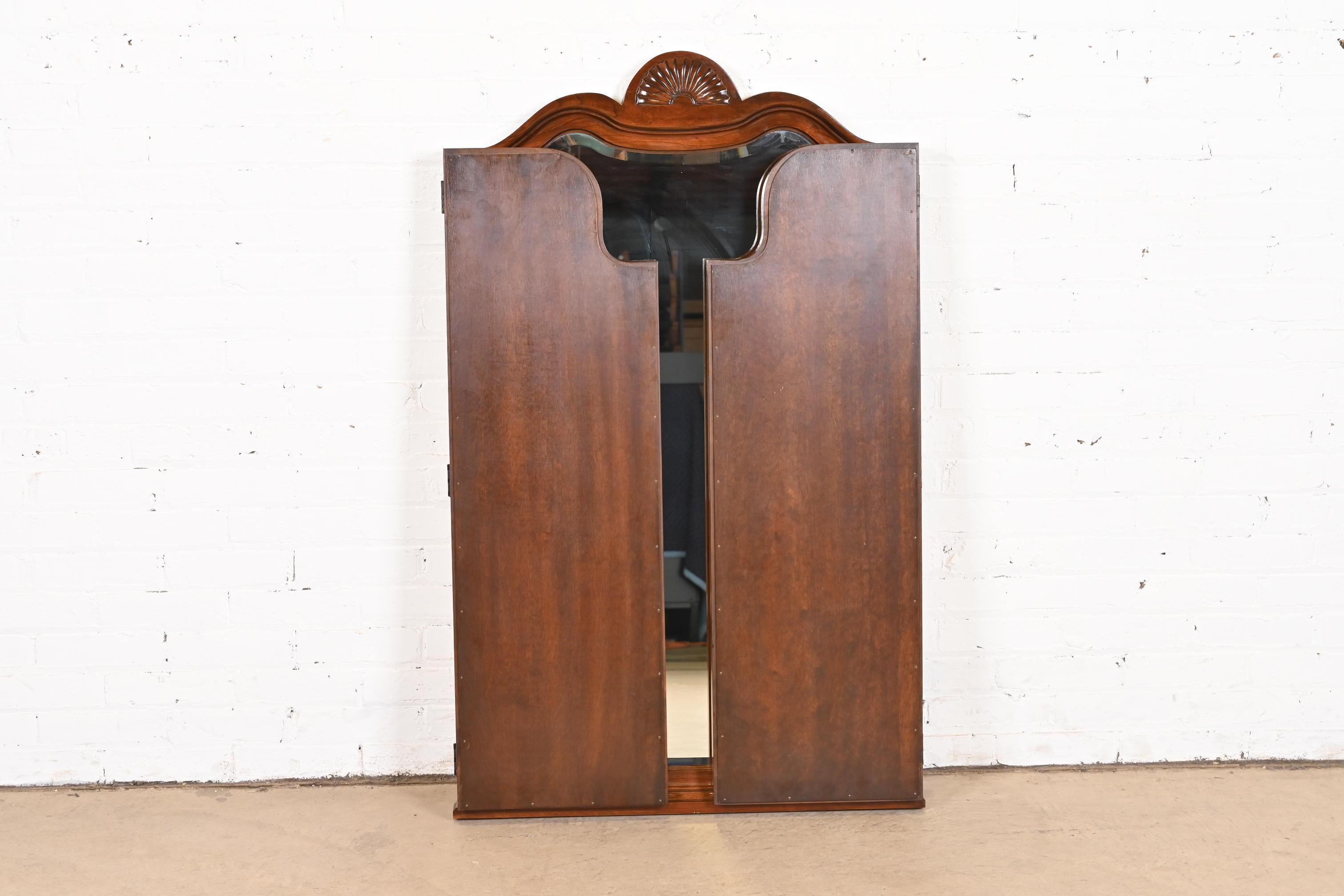 Harden Furniture Georgian Carved Cherry Wood Tri-Fold Triple Mirror For Sale 1