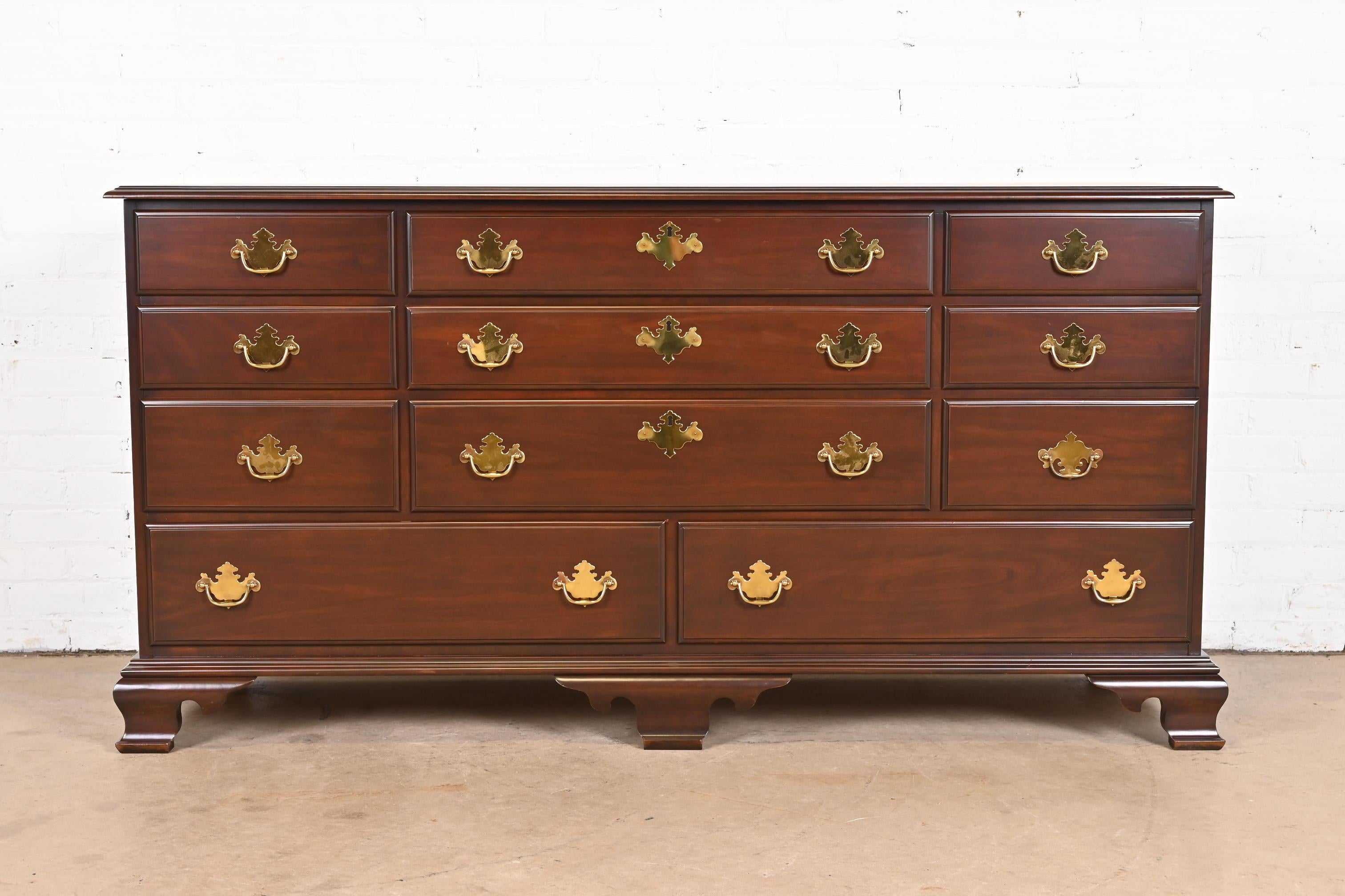 Harden Furniture Georgian Carved Solid Cherry Wood Long Dresser, Newly Restored In Good Condition For Sale In South Bend, IN
