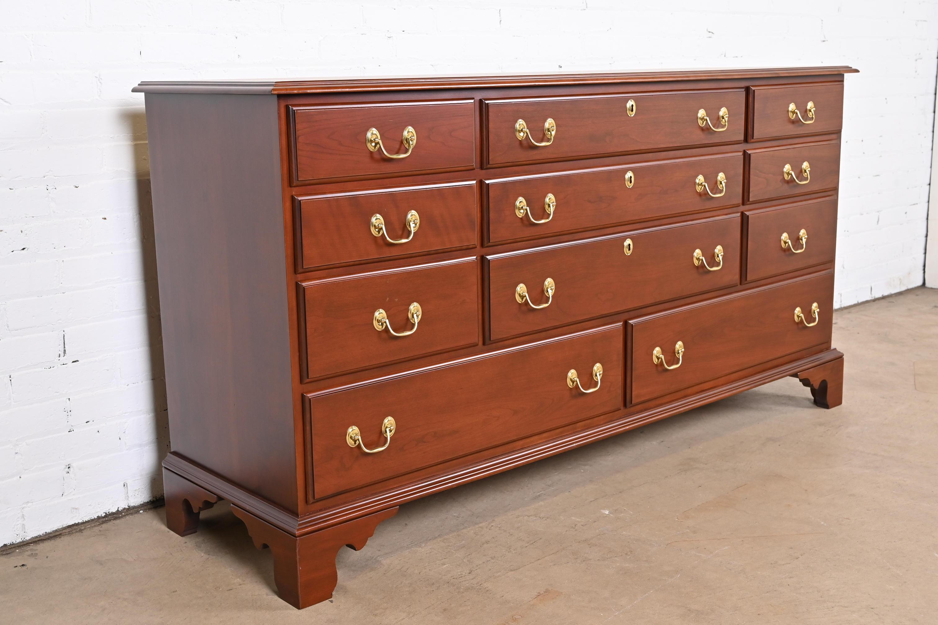 20th Century Harden Furniture Georgian Cherry Wood Eleven-Drawer Dresser, Newly Restored
