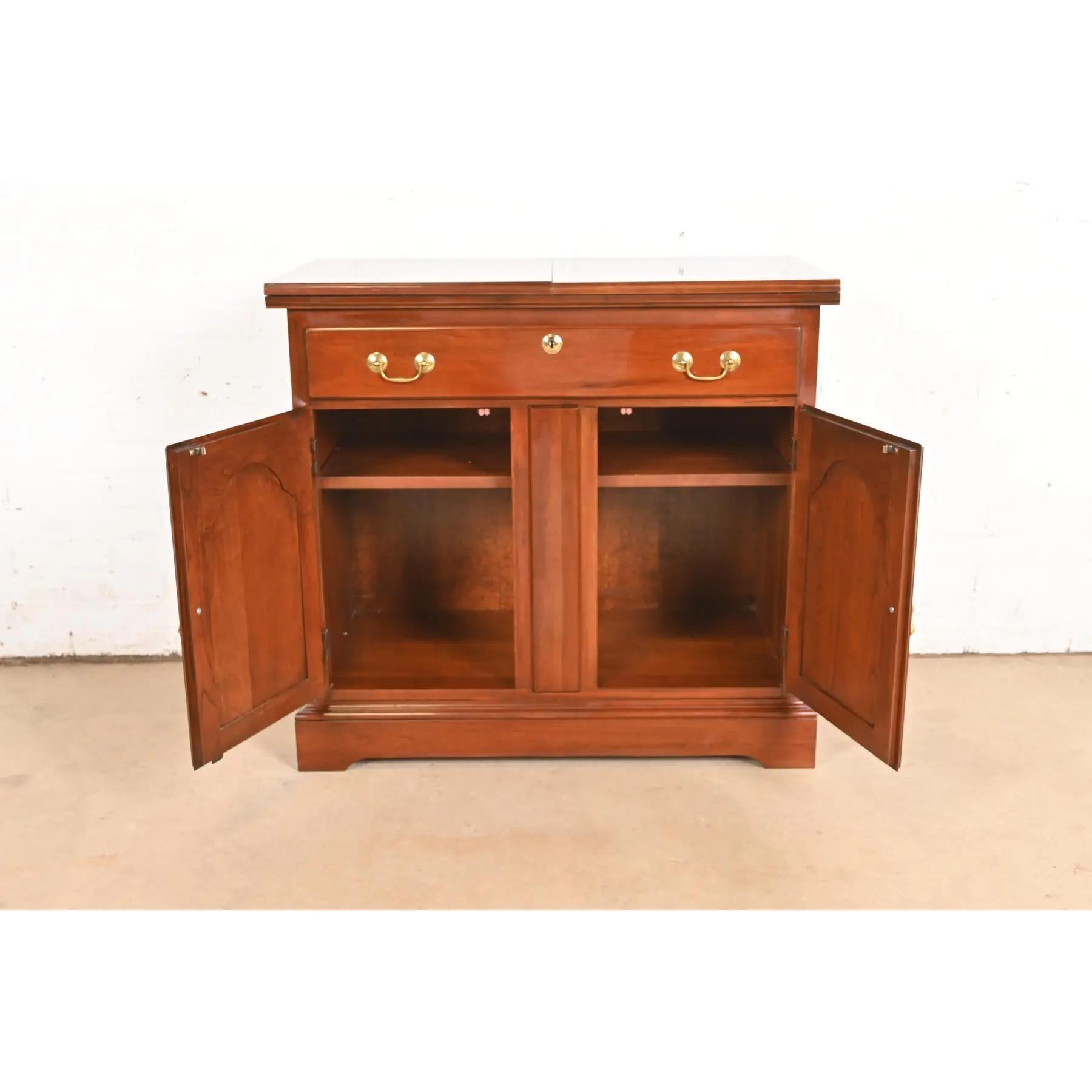 Harden Furniture Georgian Cherry Wood Flip Top Bar Cabinet or Buffet Server For Sale 4