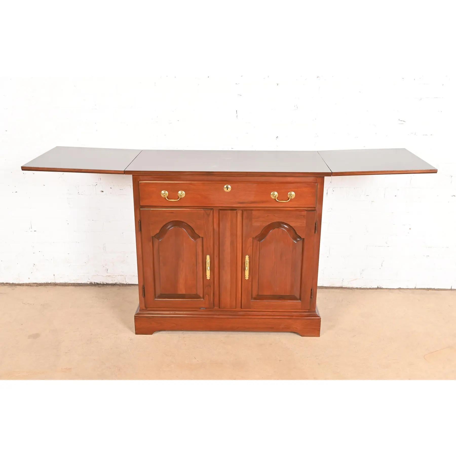Harden Furniture Georgian Cherry Wood Flip Top Bar Cabinet or Buffet Server For Sale 6