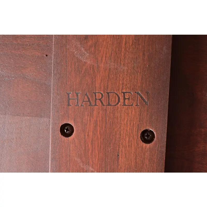 Harden Furniture Table de salle à manger à rallonge en cerisier massif, Refinished, Queen Anne Furniture en vente 7
